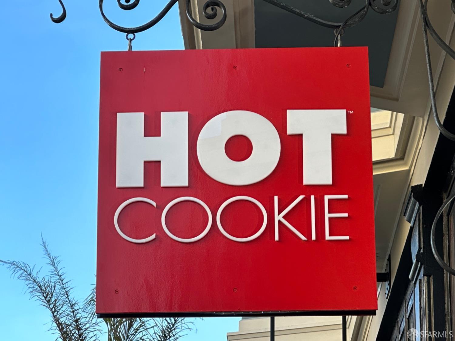 Detail Gallery Image 21 of 23 For 1463 Hyde St, San Francisco,  CA 94109 - 1 Beds | 1 Baths