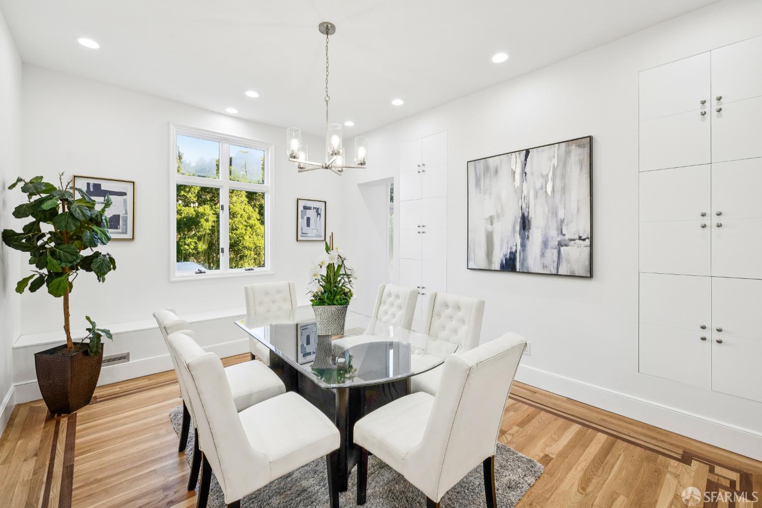 Detail Gallery Image 14 of 67 For 722 Jacaranda Cir, Hillsborough,  CA 94010 - 5 Beds | 4 Baths