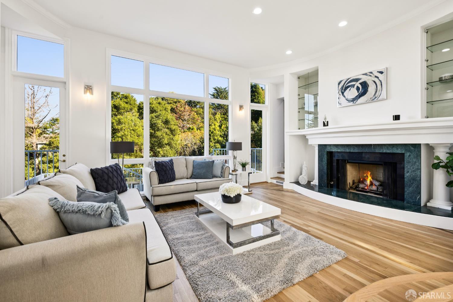 Detail Gallery Image 11 of 67 For 722 Jacaranda Cir, Hillsborough,  CA 94010 - 5 Beds | 4 Baths