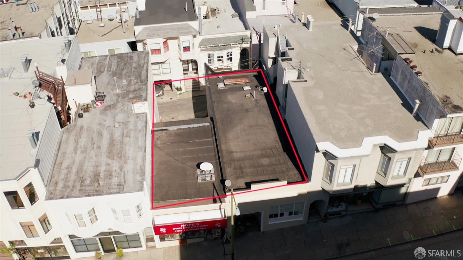 Detail Gallery Image 11 of 12 For 1364 Pacific Ave, San Francisco,  CA 94109 - 8 Beds | 8 Baths