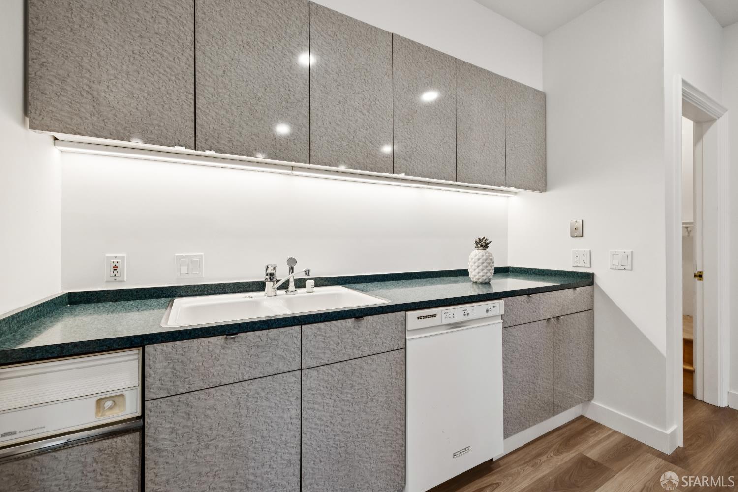 Detail Gallery Image 54 of 67 For 722 Jacaranda Cir, Hillsborough,  CA 94010 - 5 Beds | 4 Baths