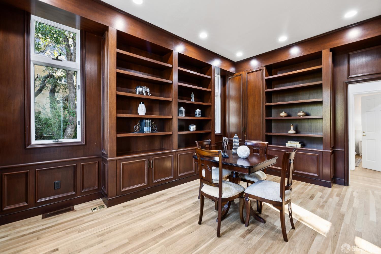 Detail Gallery Image 27 of 67 For 722 Jacaranda Cir, Hillsborough,  CA 94010 - 5 Beds | 4 Baths