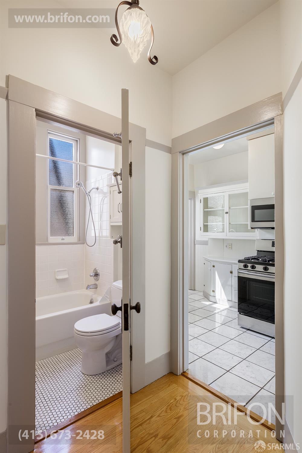 Detail Gallery Image 8 of 23 For 1463 Hyde St, San Francisco,  CA 94109 - 1 Beds | 1 Baths