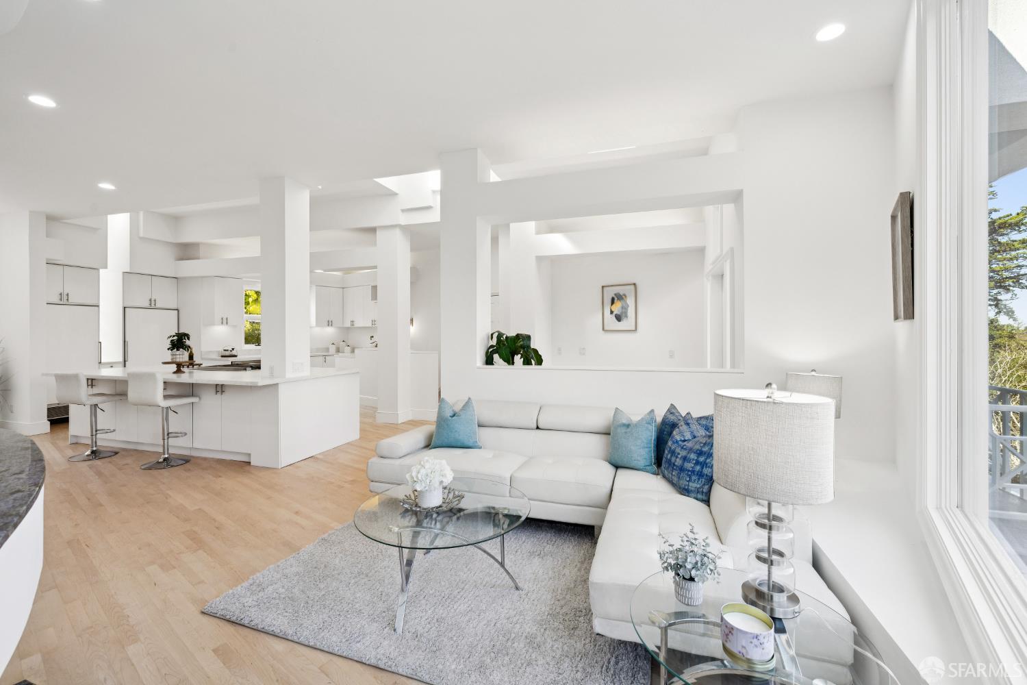 Detail Gallery Image 23 of 67 For 722 Jacaranda Cir, Hillsborough,  CA 94010 - 5 Beds | 4 Baths