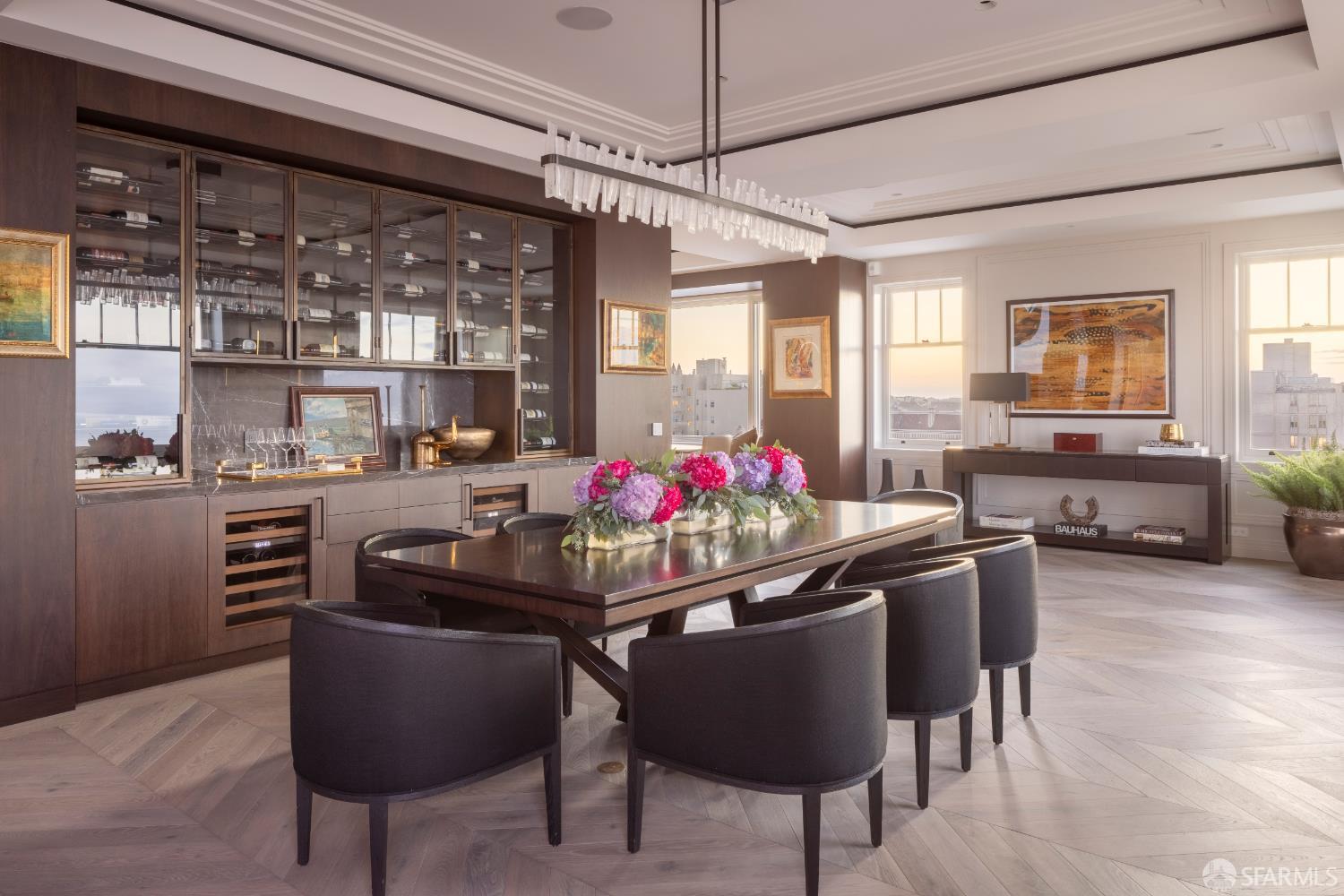 Detail Gallery Image 6 of 33 For 2100 Pacific Ave #10,  San Francisco,  CA 94115 - 3 Beds | 3/1 Baths