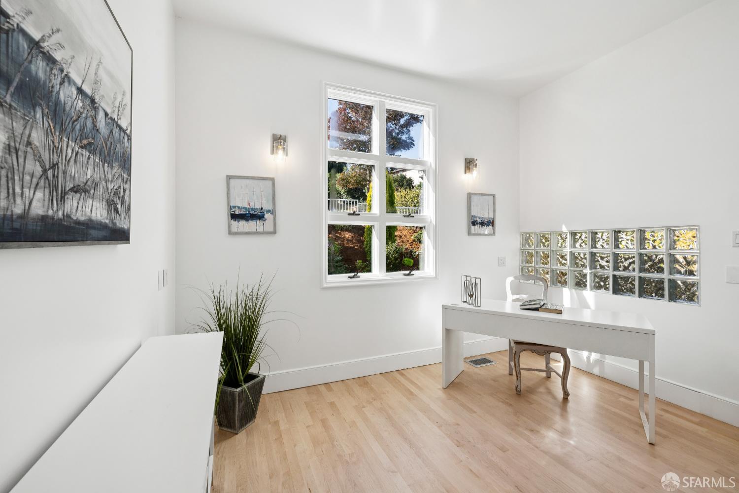 Detail Gallery Image 34 of 67 For 722 Jacaranda Cir, Hillsborough,  CA 94010 - 5 Beds | 4 Baths