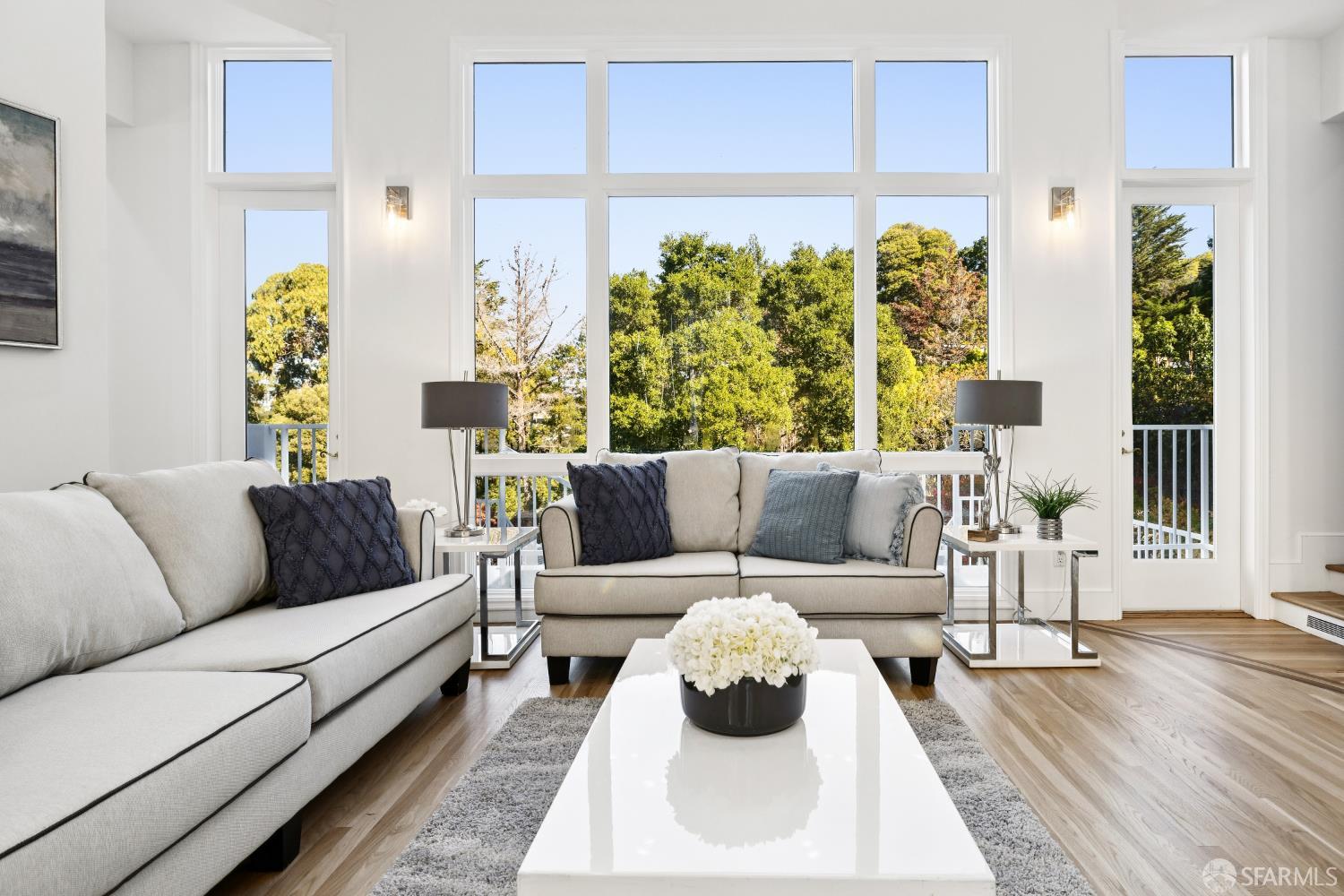 Detail Gallery Image 13 of 67 For 722 Jacaranda Cir, Hillsborough,  CA 94010 - 5 Beds | 4 Baths