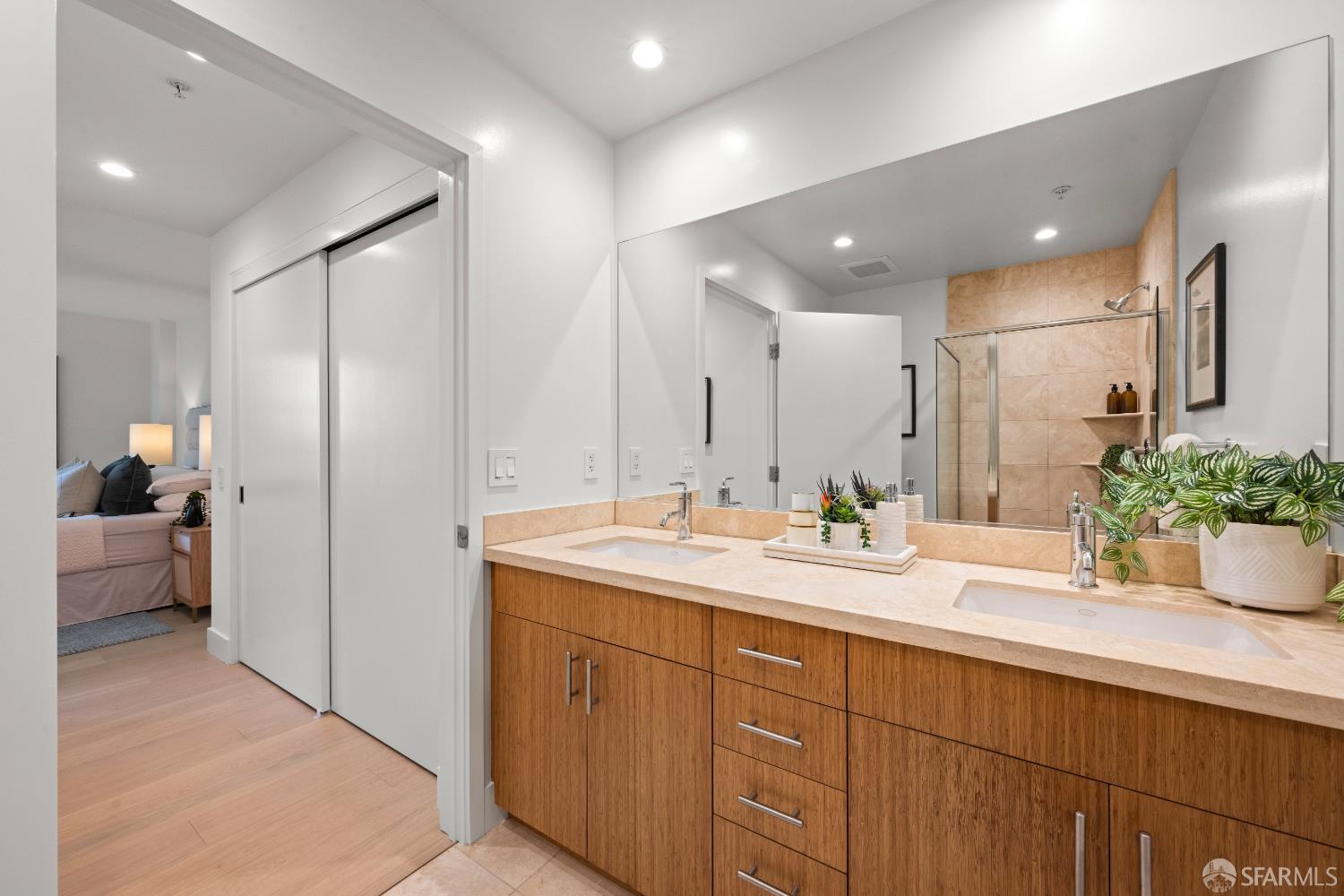 Photo #24: 425075964 Listing: Photo #24