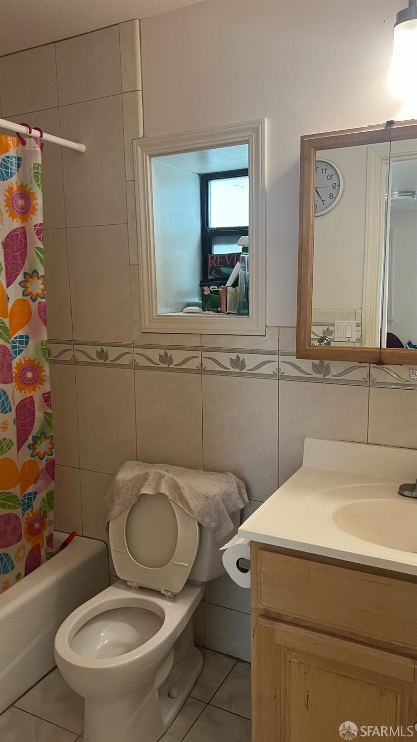 Detail Gallery Image 8 of 8 For 1216 32nd Ave, San Francisco,  CA 94122 - 4 Beds | 4 Baths