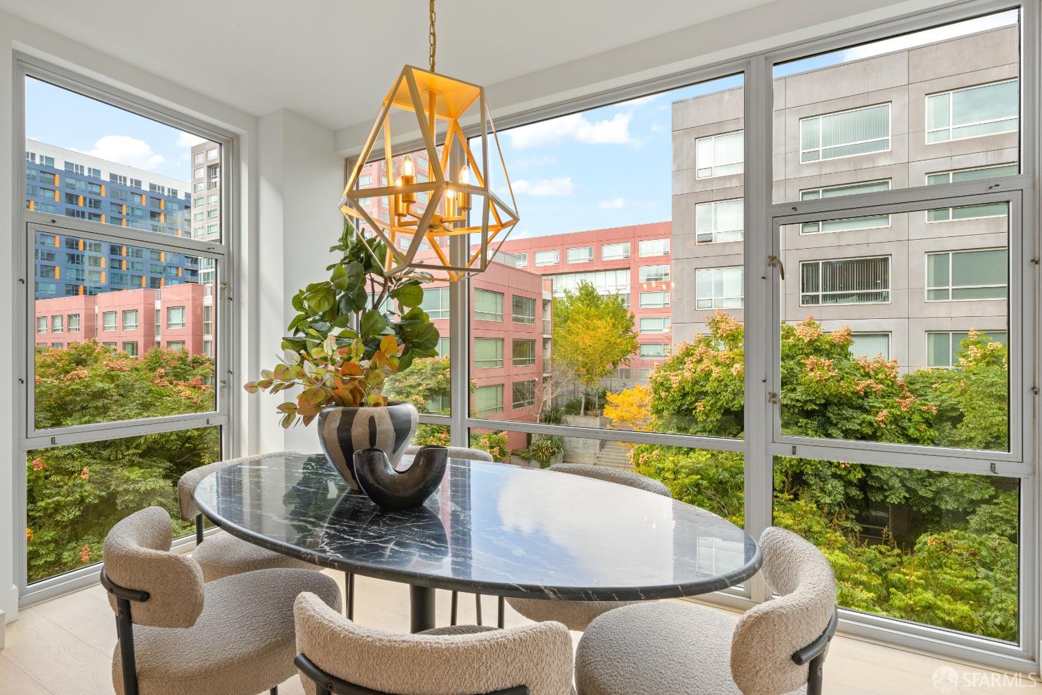 Photo #5: 425075964 Listing: Photo #5