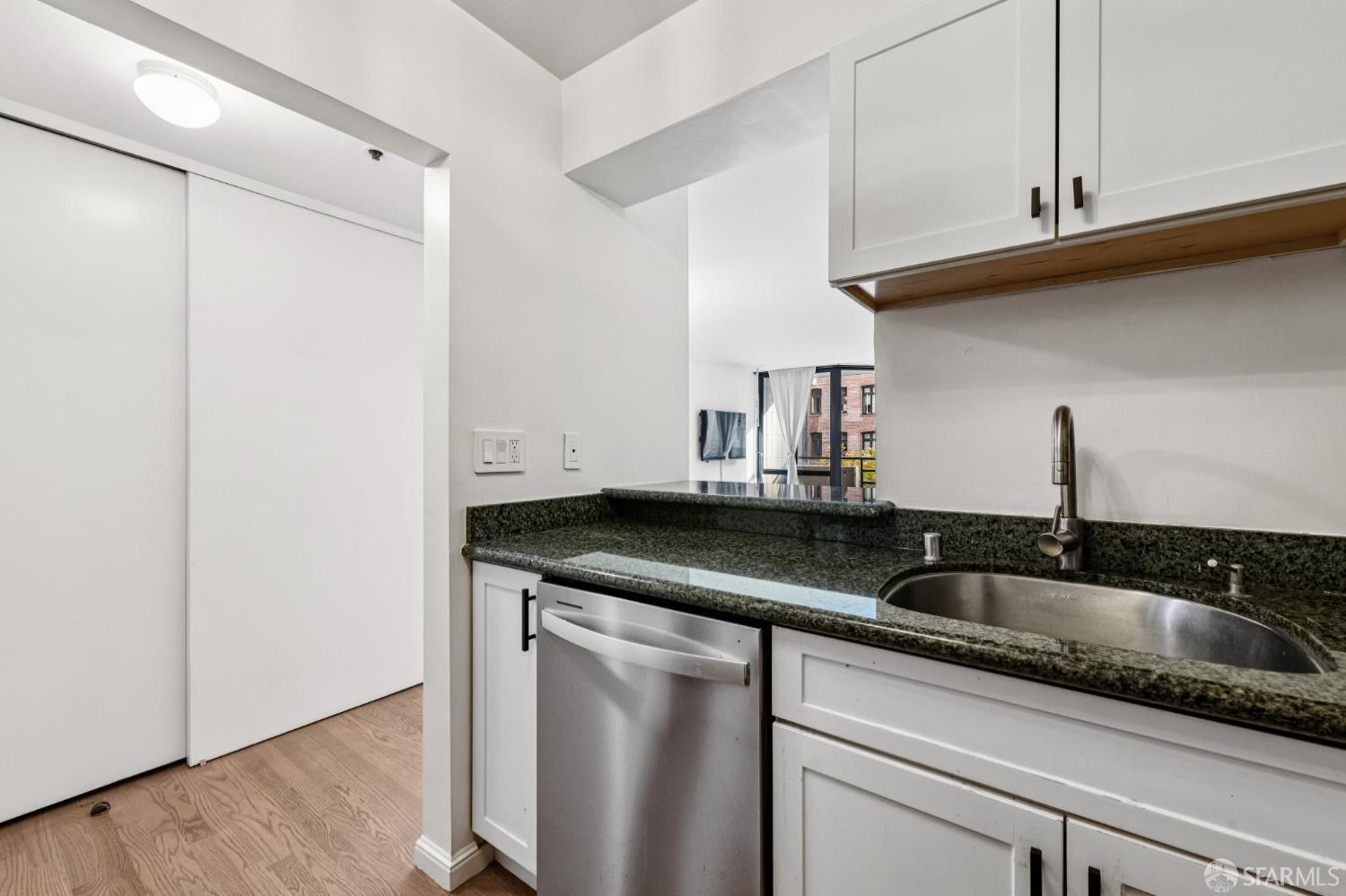 Detail Gallery Image 12 of 27 For 900 Bush St #309,  San Francisco,  CA 94109 - 1 Beds | 1 Baths