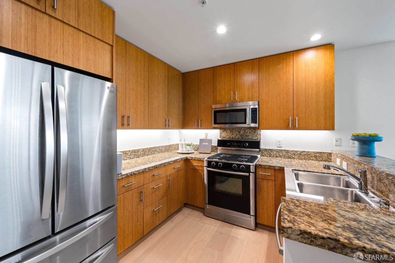 Photo #11: 425075964 Listing: Photo #11