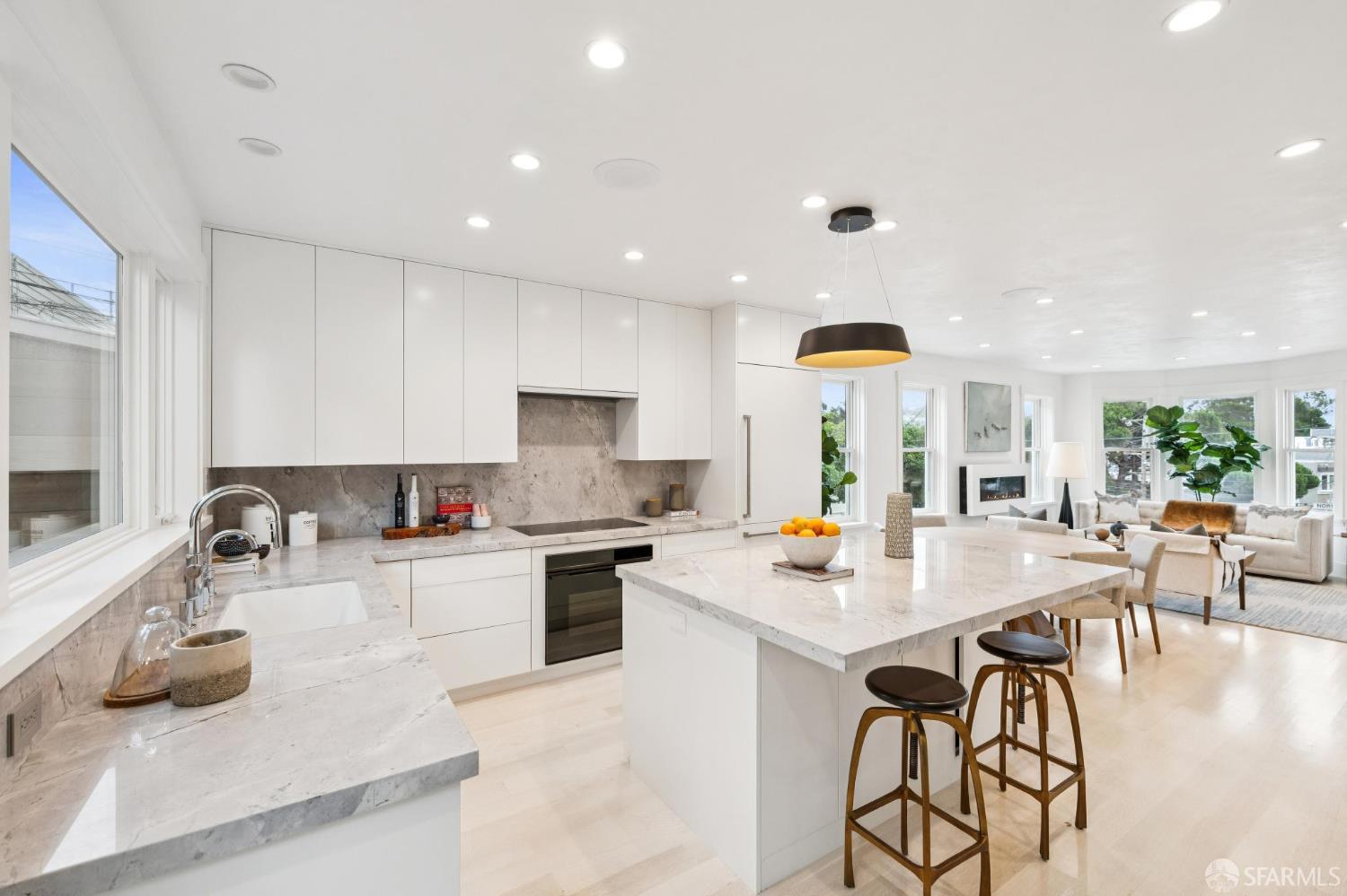 Detail Gallery Image 21 of 53 For 95 Nordhoff St, San Francisco,  CA 94131 - 4 Beds | 5 Baths