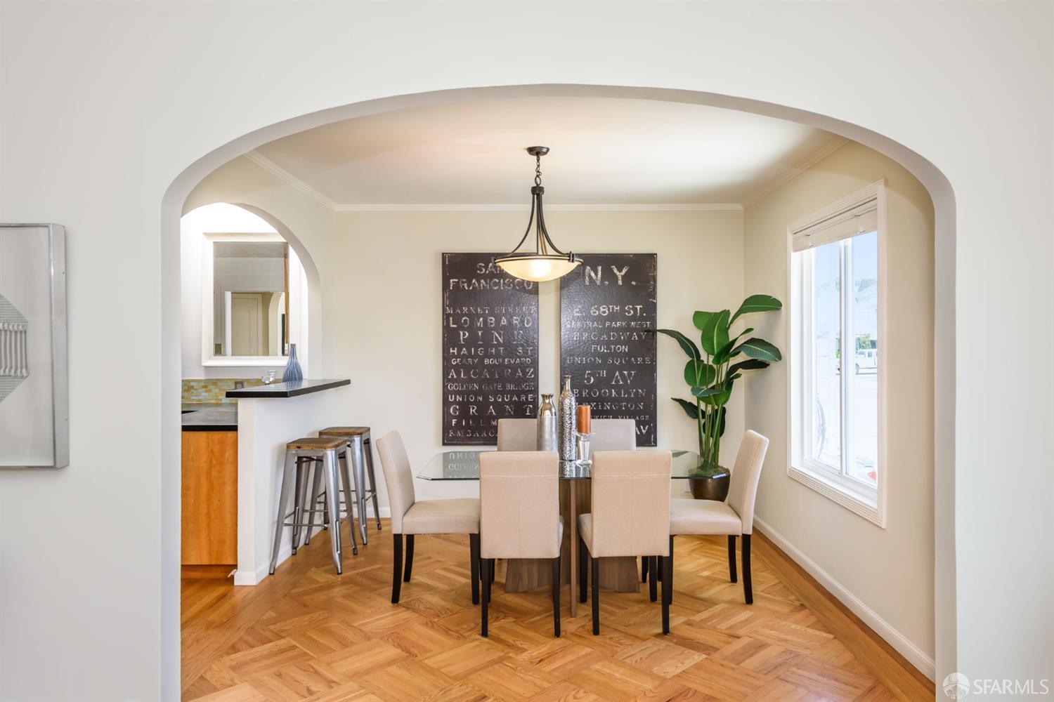 Detail Gallery Image 3 of 27 For 177 Meadowbrook Dr, San Francisco,  CA 94132 - 2 Beds | 2 Baths