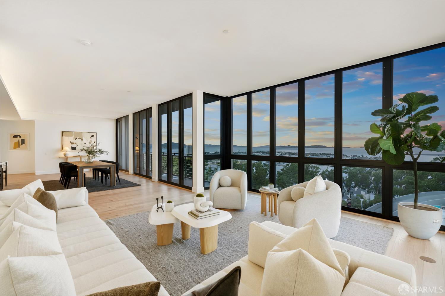 Detail Gallery Image 3 of 63 For 1 Bristol Ct #218,  San Francisco,  CA 94130 - 3 Beds | 2/1 Baths