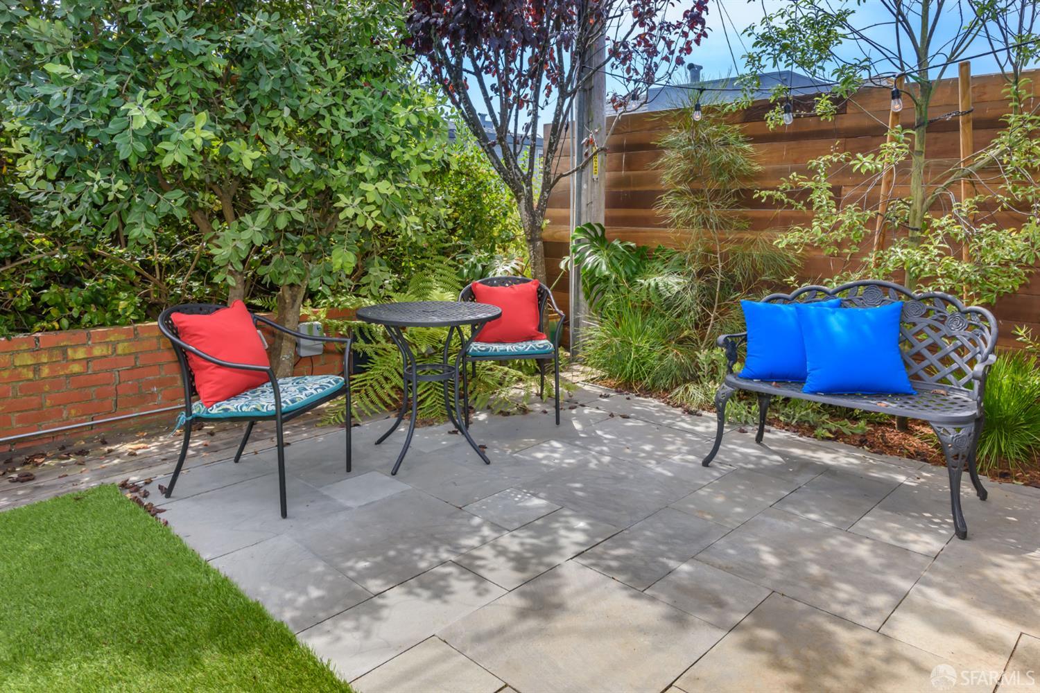 Detail Gallery Image 24 of 27 For 177 Meadowbrook Dr, San Francisco,  CA 94132 - 2 Beds | 2 Baths