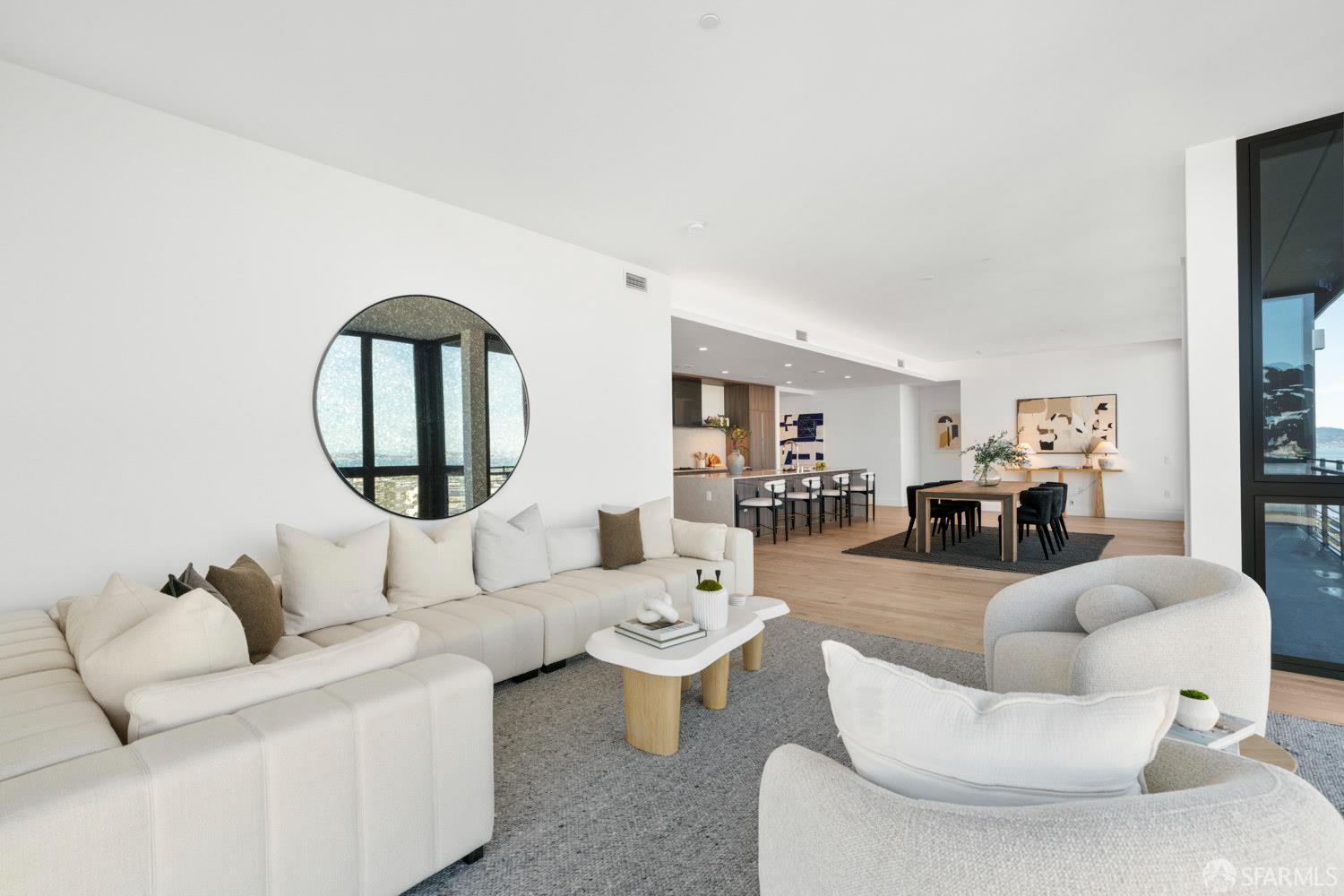 Detail Gallery Image 4 of 63 For 1 Bristol Ct #218,  San Francisco,  CA 94130 - 3 Beds | 2/1 Baths