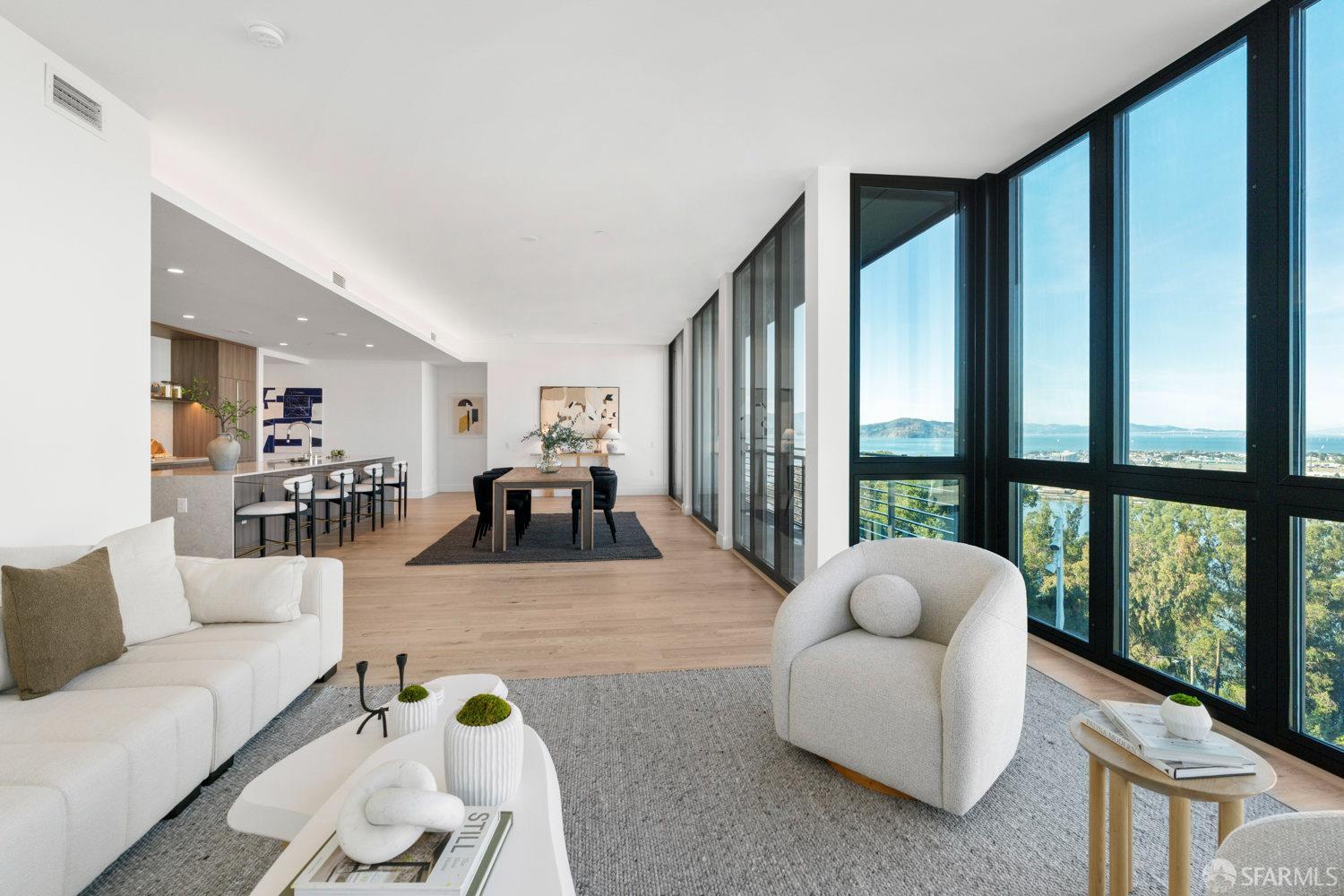 Detail Gallery Image 6 of 63 For 1 Bristol Ct #218,  San Francisco,  CA 94130 - 3 Beds | 2/1 Baths