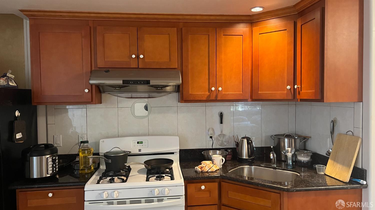 Detail Gallery Image 7 of 8 For 1216 32nd Ave, San Francisco,  CA 94122 - 4 Beds | 4 Baths