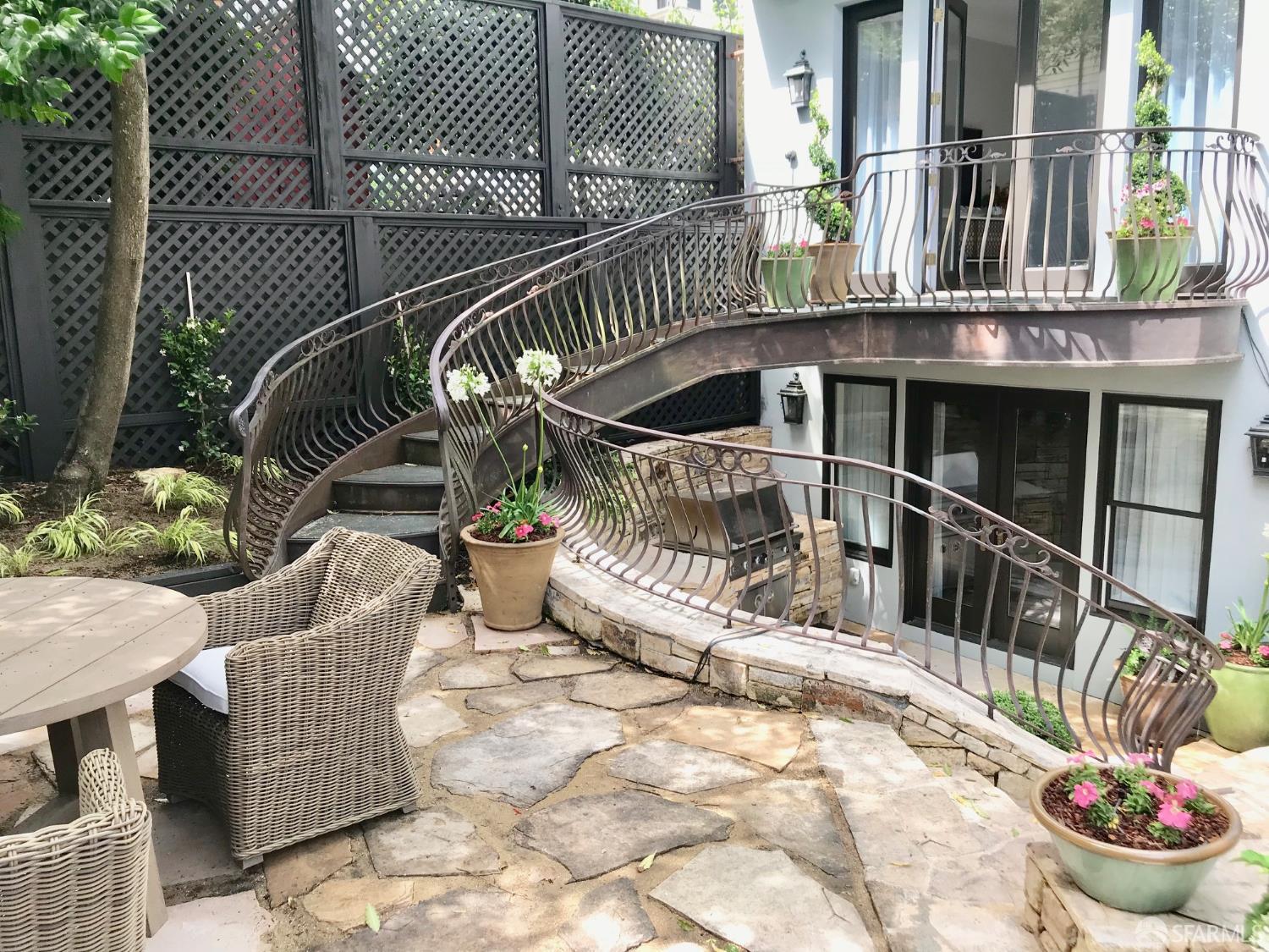 Detail Gallery Image 34 of 40 For 2828 Divisadero St, San Francisco,  CA 94123 - 4 Beds | 5/1 Baths