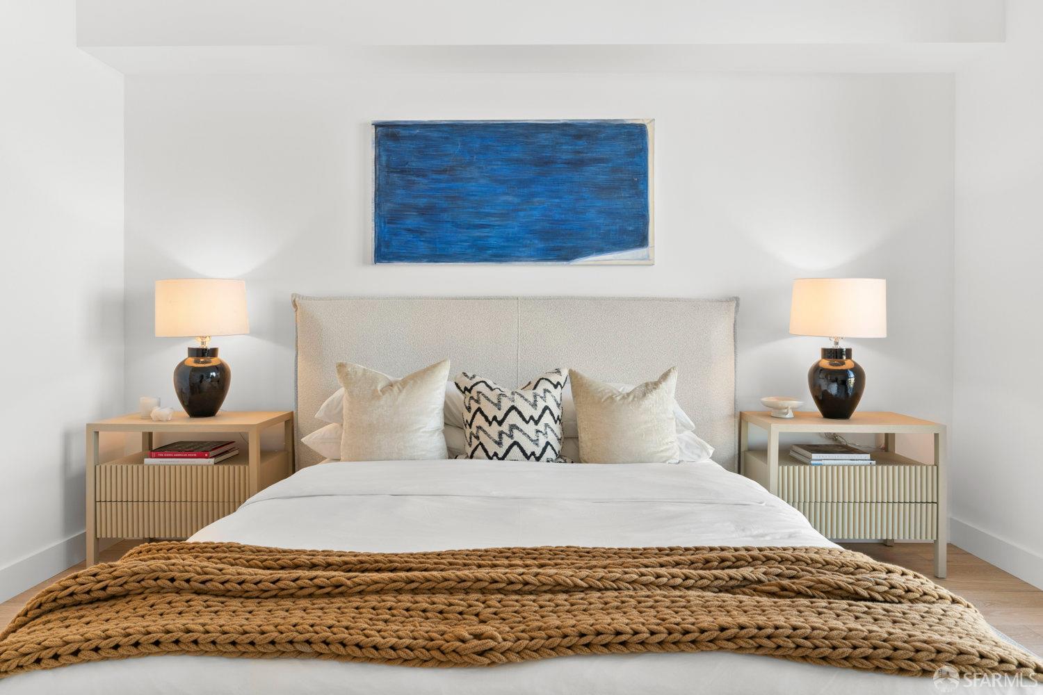 Detail Gallery Image 13 of 63 For 1 Bristol Ct #218,  San Francisco,  CA 94130 - 3 Beds | 2/1 Baths