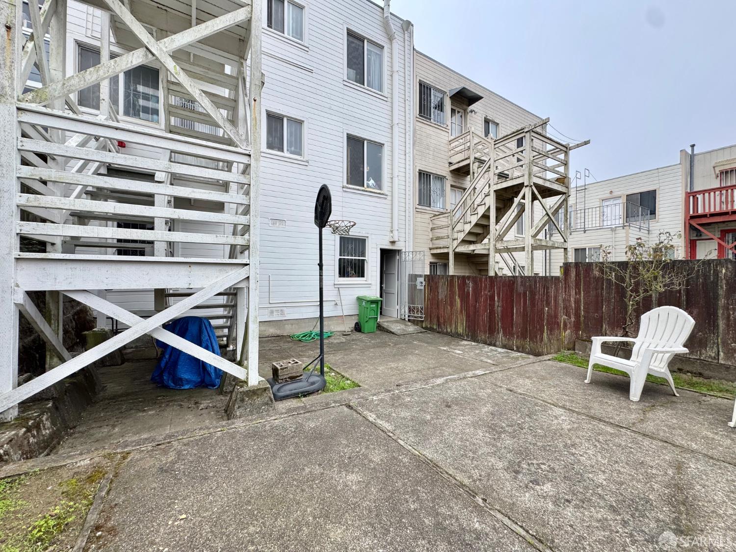 Detail Gallery Image 9 of 13 For 1724 Judah St, San Francisco,  CA 94122 - – Beds | – Baths