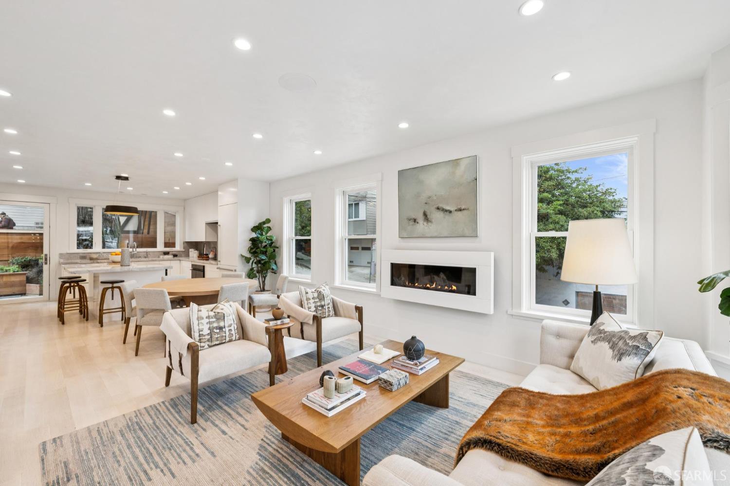 Detail Gallery Image 7 of 53 For 95 Nordhoff St, San Francisco,  CA 94131 - 4 Beds | 5 Baths