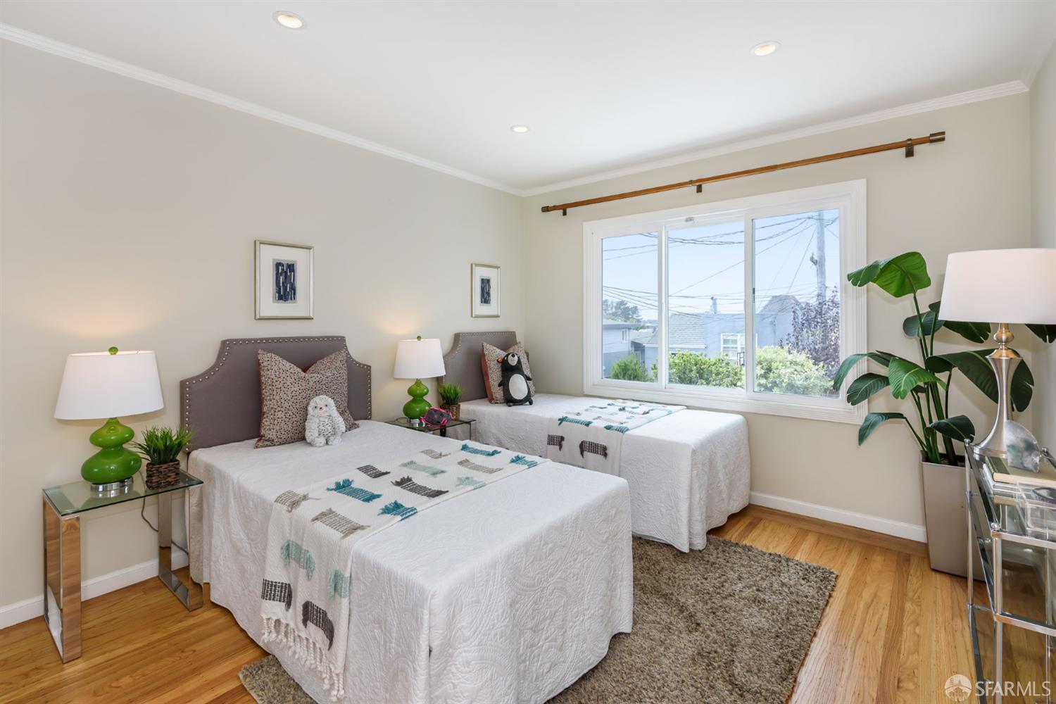 Detail Gallery Image 20 of 27 For 177 Meadowbrook Dr, San Francisco,  CA 94132 - 2 Beds | 2 Baths