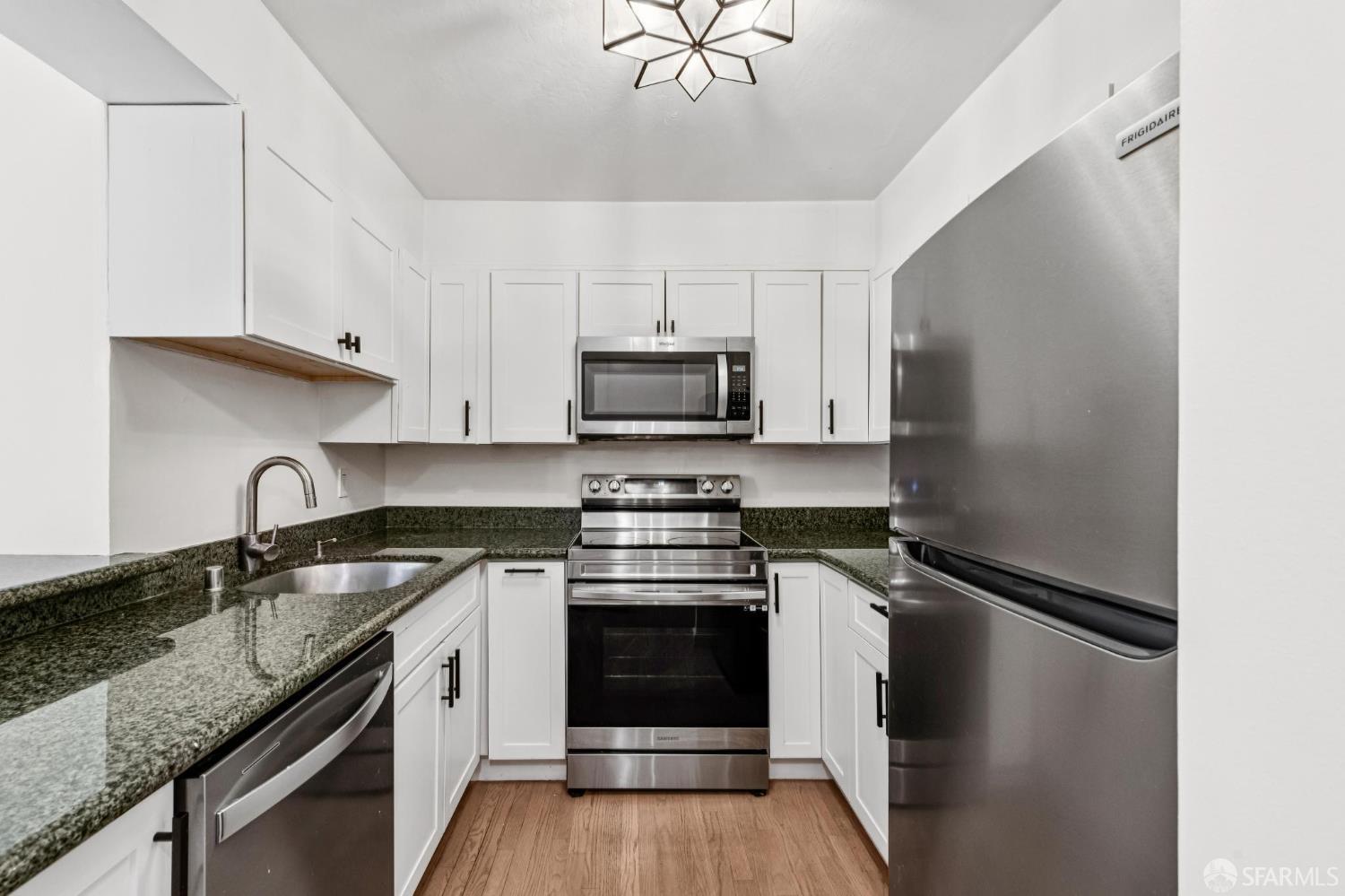 Detail Gallery Image 11 of 27 For 900 Bush St #309,  San Francisco,  CA 94109 - 1 Beds | 1 Baths