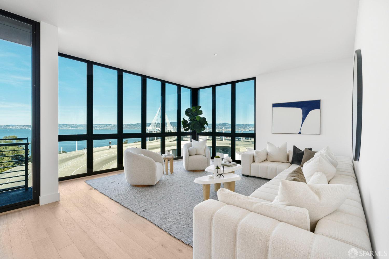 Detail Gallery Image 8 of 63 For 1 Bristol Ct #218,  San Francisco,  CA 94130 - 3 Beds | 2/1 Baths