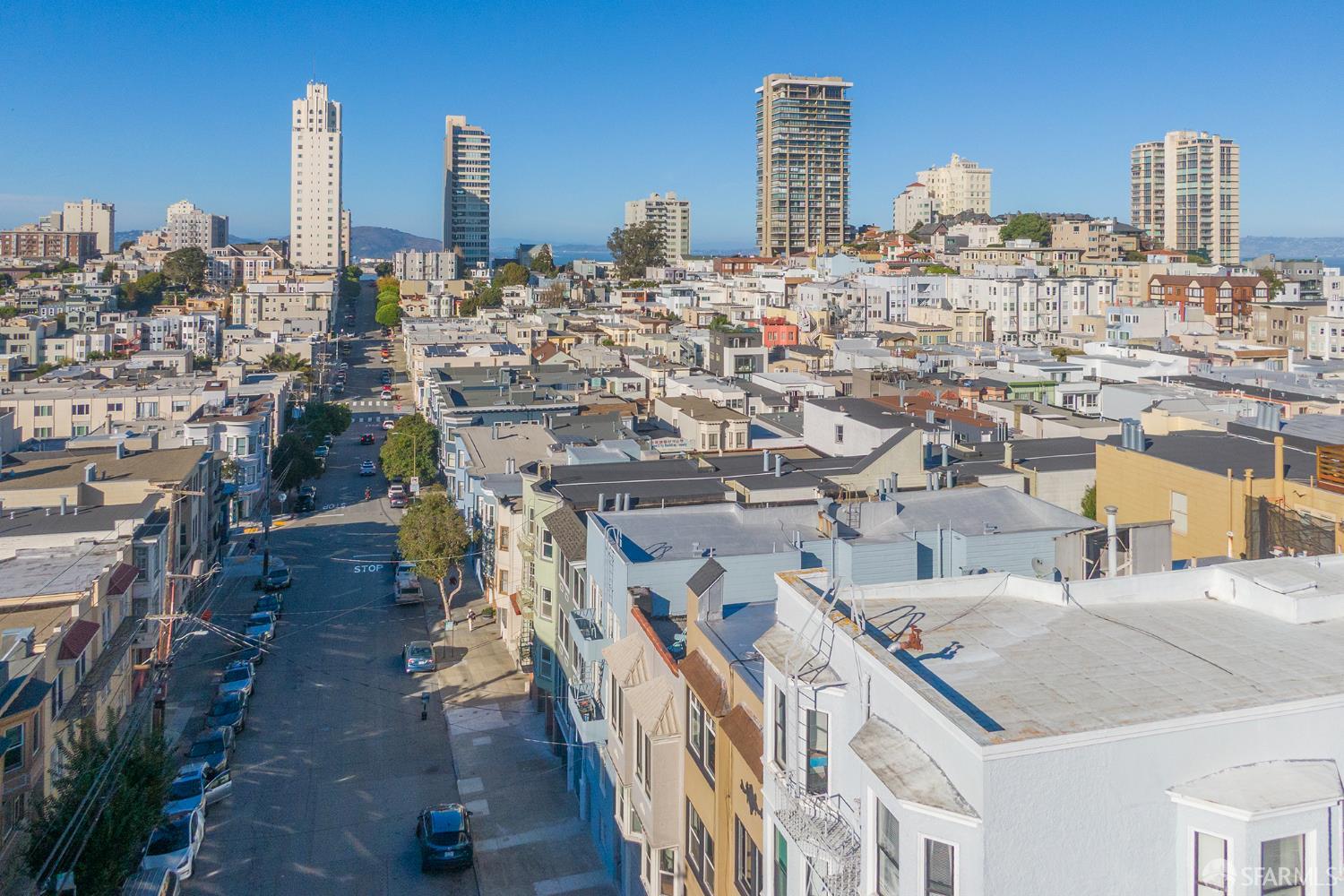 Detail Gallery Image 3 of 27 For 1520 Leavenworth St, San Francisco,  CA 94109 - – Beds | – Baths