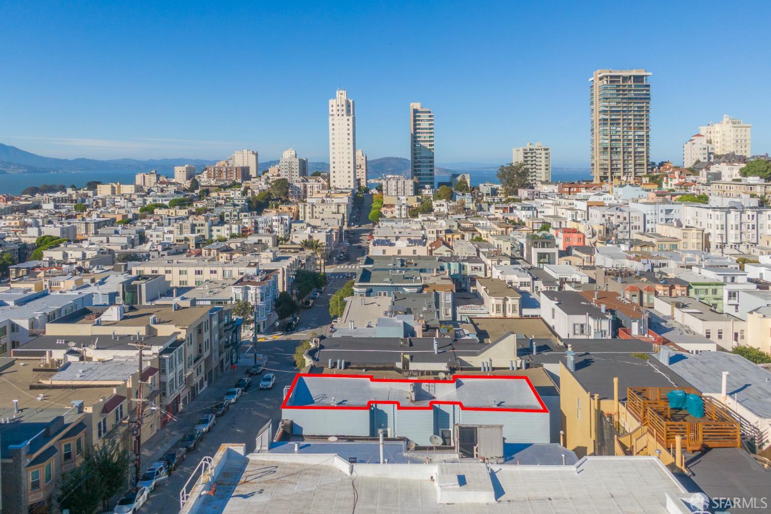 Detail Gallery Image 6 of 27 For 1520 Leavenworth St, San Francisco,  CA 94109 - – Beds | – Baths