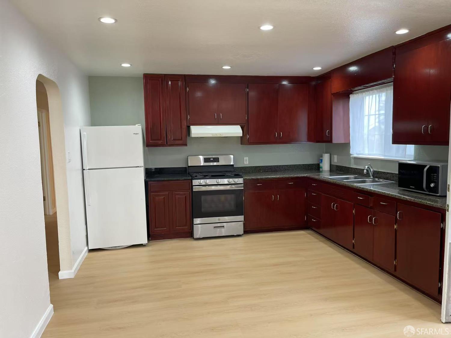 Detail Gallery Image 6 of 24 For 2857 16th St, San Pablo,  CA 94806 - 3 Beds | 2 Baths