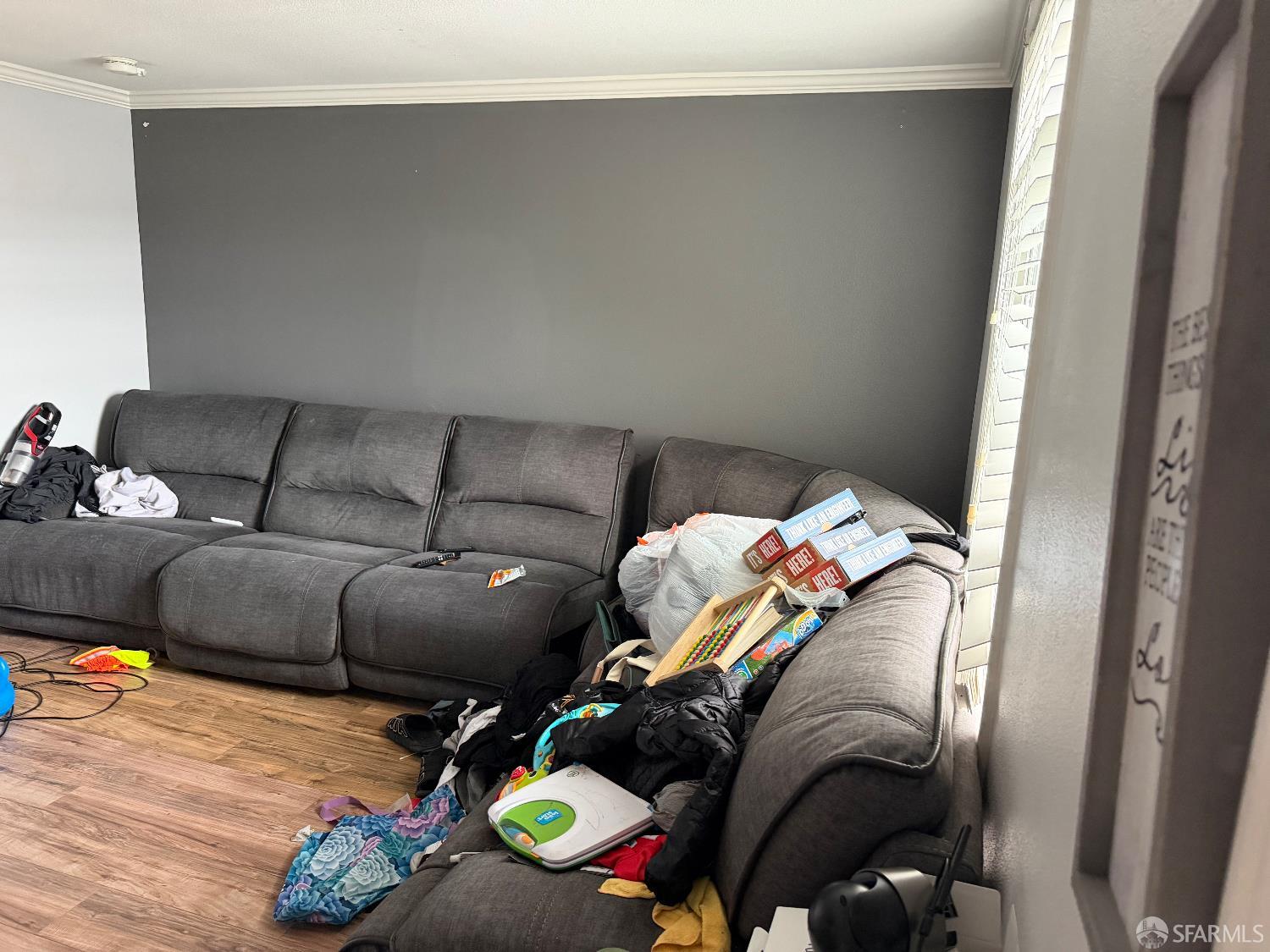 Detail Gallery Image 3 of 32 For 462 Milton Ave, San Bruno,  CA 94066 - – Beds | – Baths