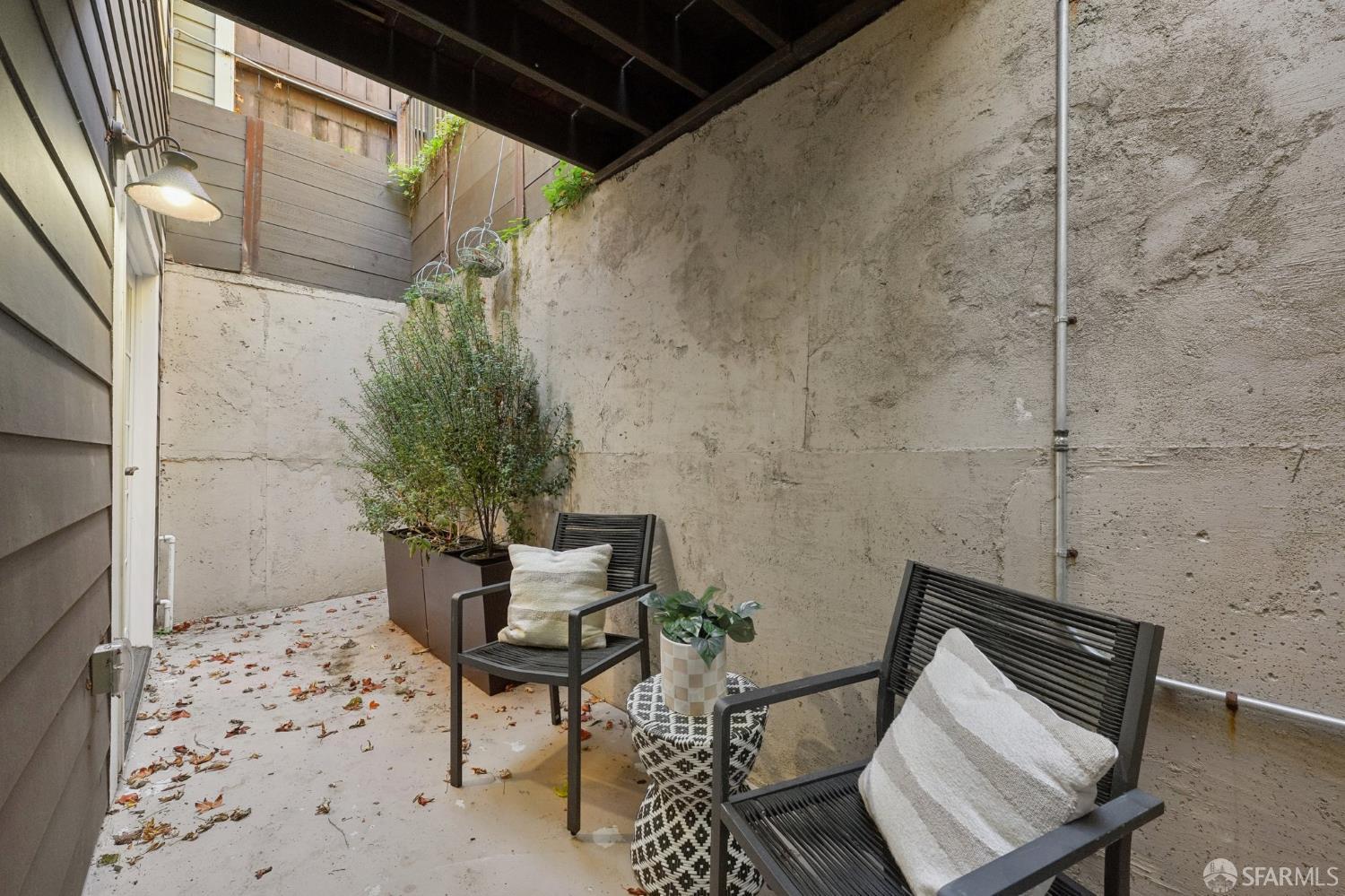 Detail Gallery Image 21 of 45 For 226 Roosevelt Way a,  San Francisco,  CA 94114 - 3 Beds | 2 Baths