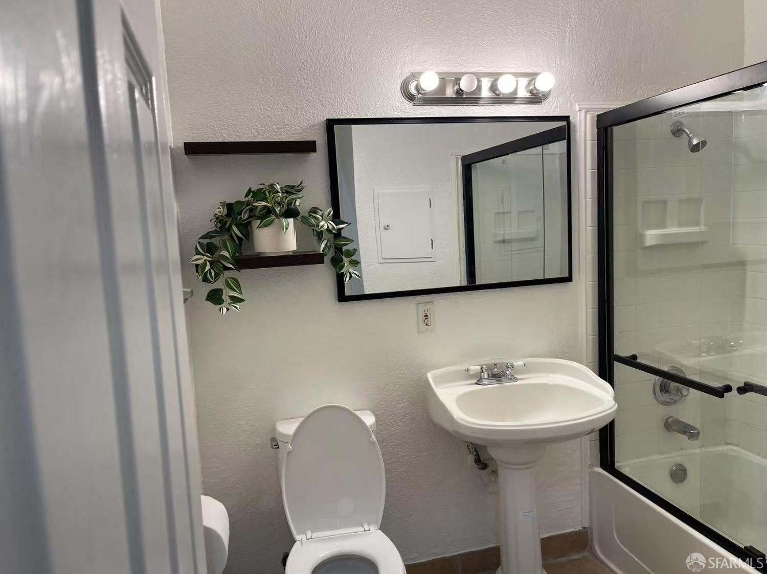 Detail Gallery Image 11 of 24 For 2857 16th St, San Pablo,  CA 94806 - 3 Beds | 2 Baths