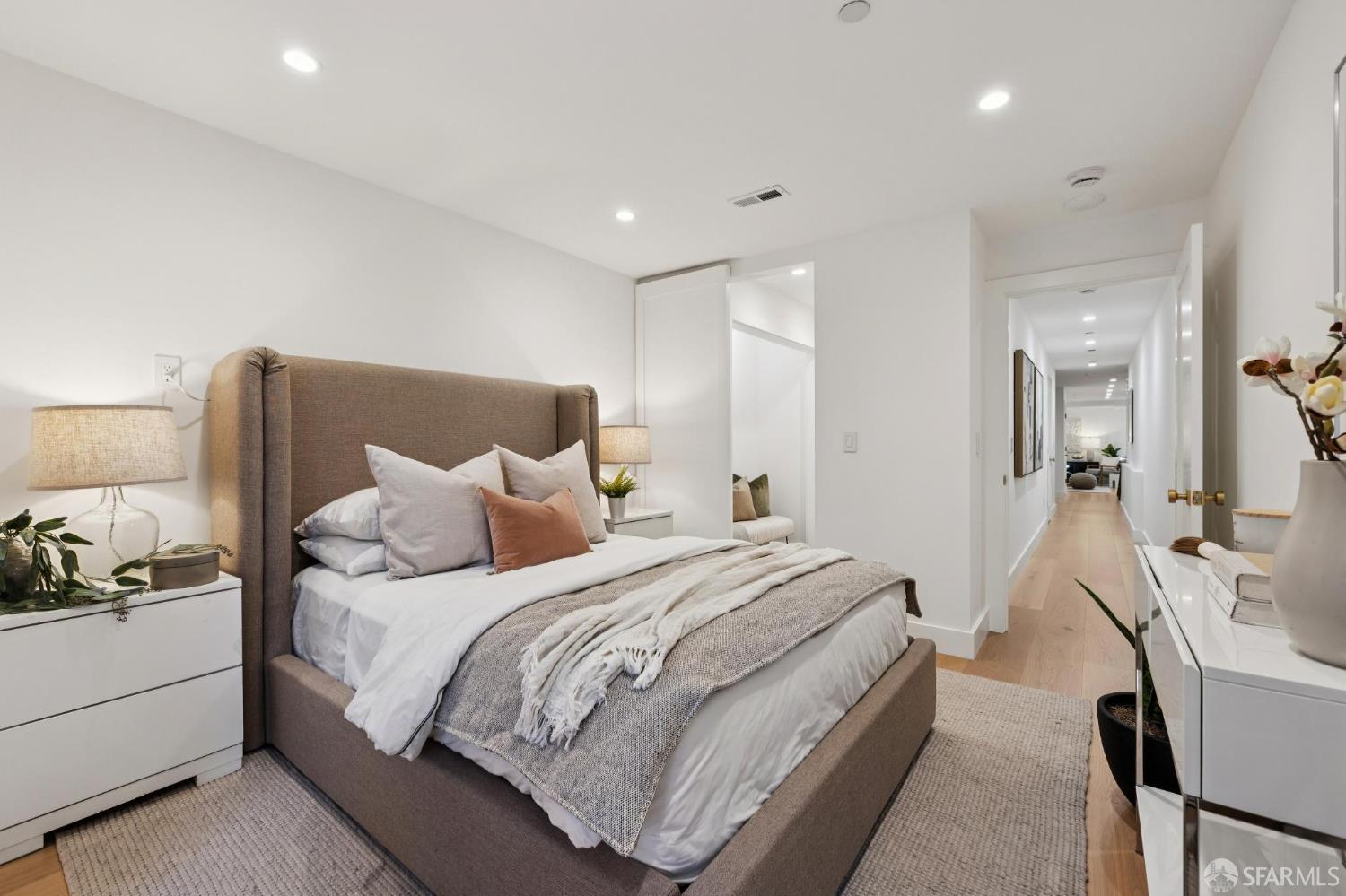 Detail Gallery Image 8 of 17 For 538 Page St a,  San Francisco,  CA 94117 - 3 Beds | 2 Baths