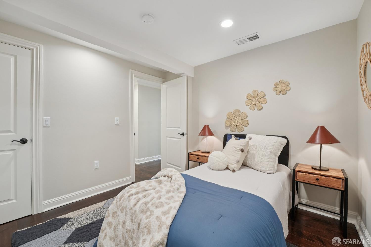 Detail Gallery Image 23 of 45 For 226 Roosevelt Way a,  San Francisco,  CA 94114 - 3 Beds | 2 Baths