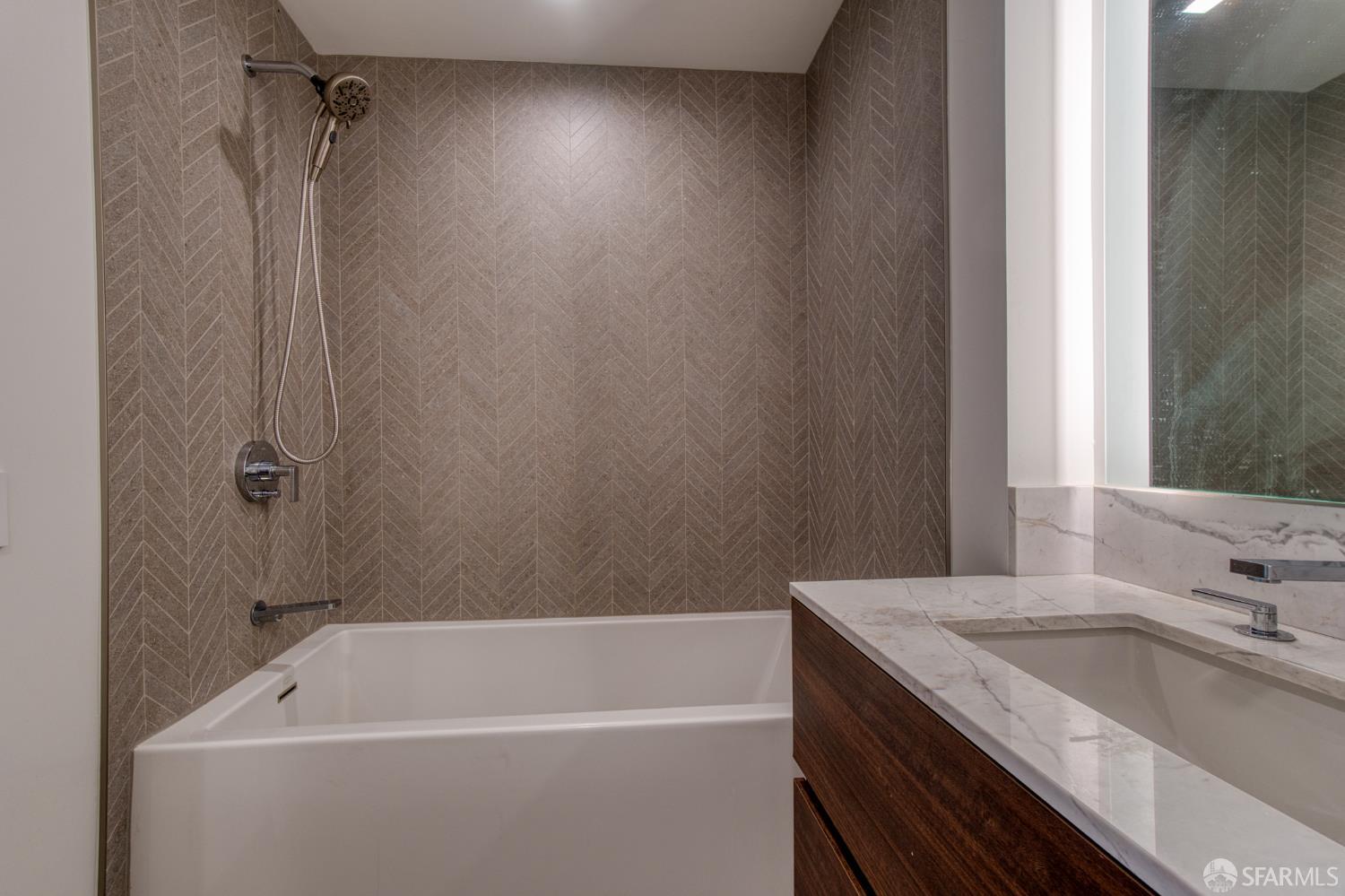 Detail Gallery Image 6 of 11 For 280 Spear St 9c,  San Francisco,  CA 94105 - 2 Beds | 2 Baths