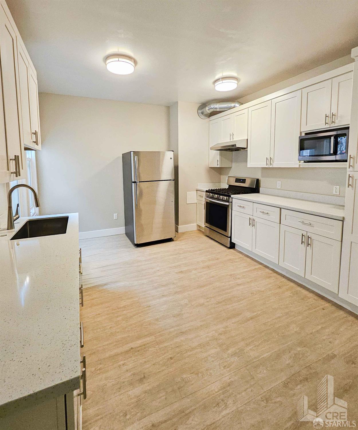 Detail Gallery Image 3 of 8 For 66 Moss St, San Francisco,  CA 94103 - – Beds | – Baths