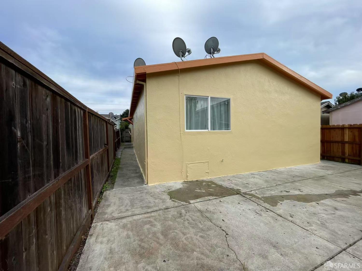 Detail Gallery Image 17 of 24 For 2857 16th St, San Pablo,  CA 94806 - 3 Beds | 2 Baths