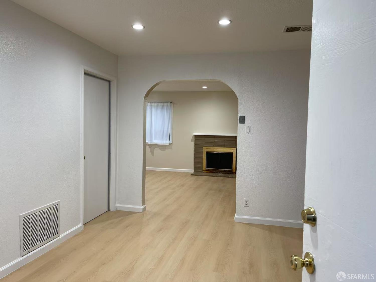 Detail Gallery Image 8 of 24 For 2857 16th St, San Pablo,  CA 94806 - 3 Beds | 2 Baths