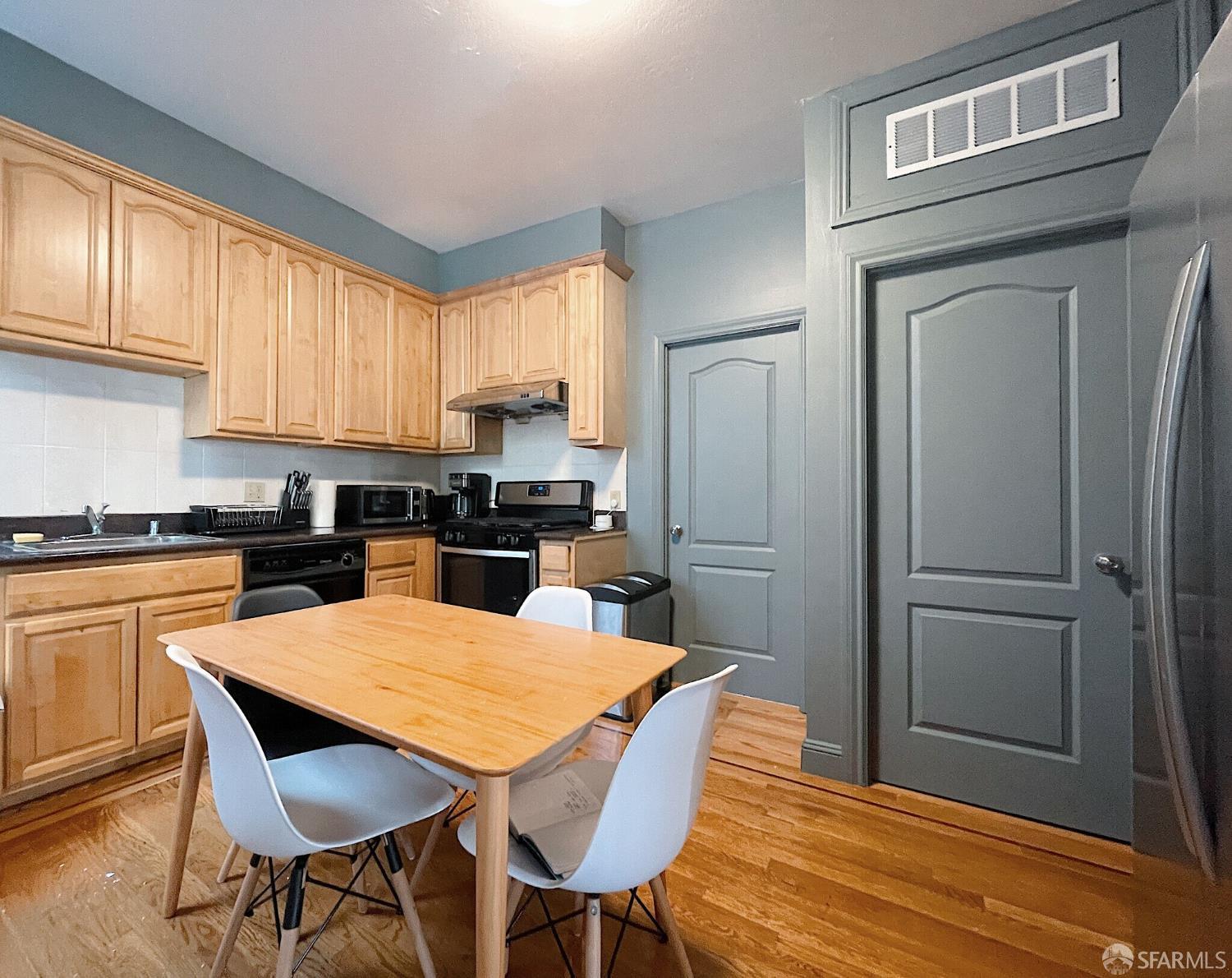 Detail Gallery Image 9 of 12 For 100 Shotwell St, San Francisco,  CA 94103 - – Beds | – Baths