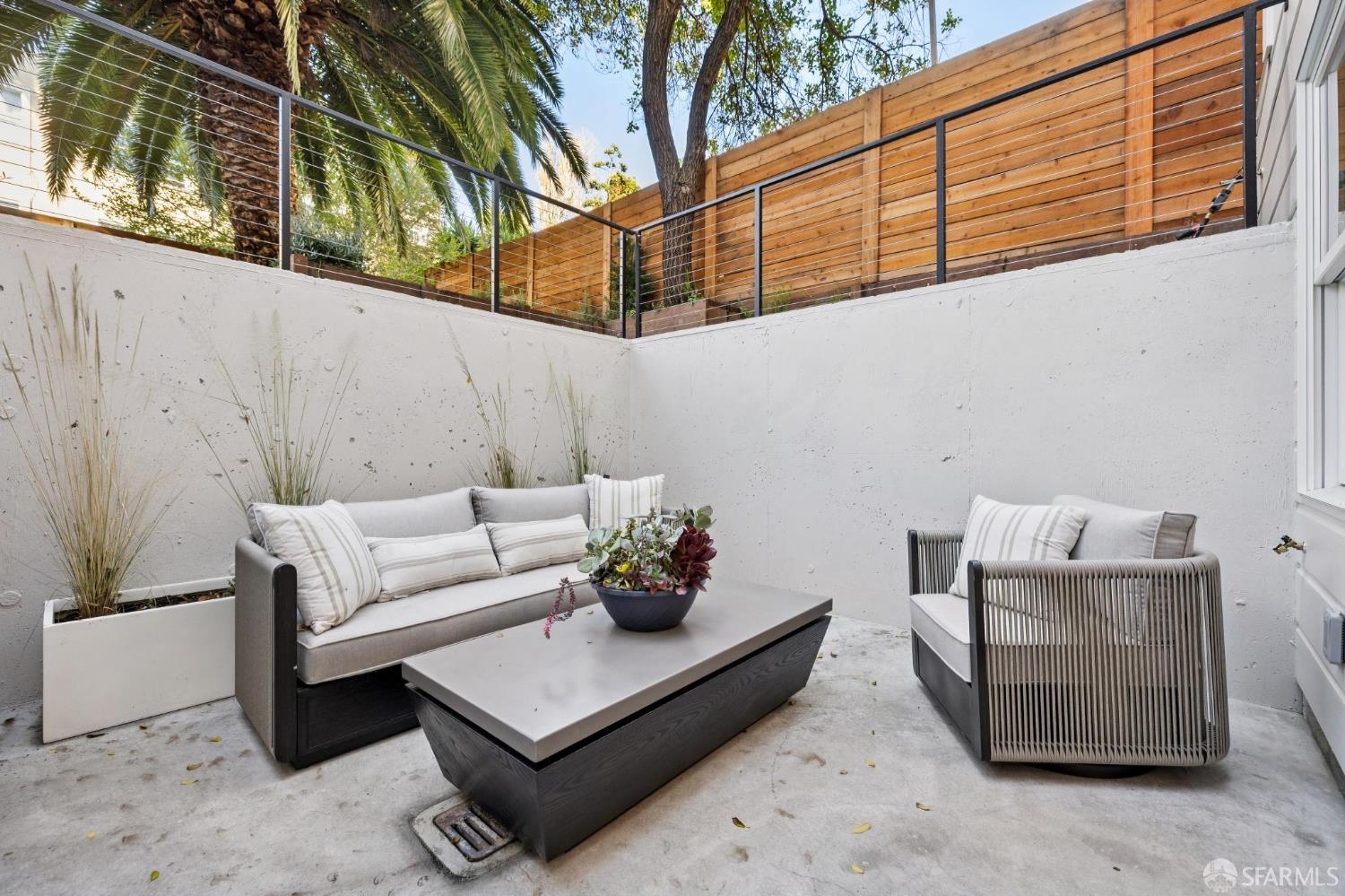 Detail Gallery Image 14 of 17 For 538 Page St a,  San Francisco,  CA 94117 - 3 Beds | 2 Baths