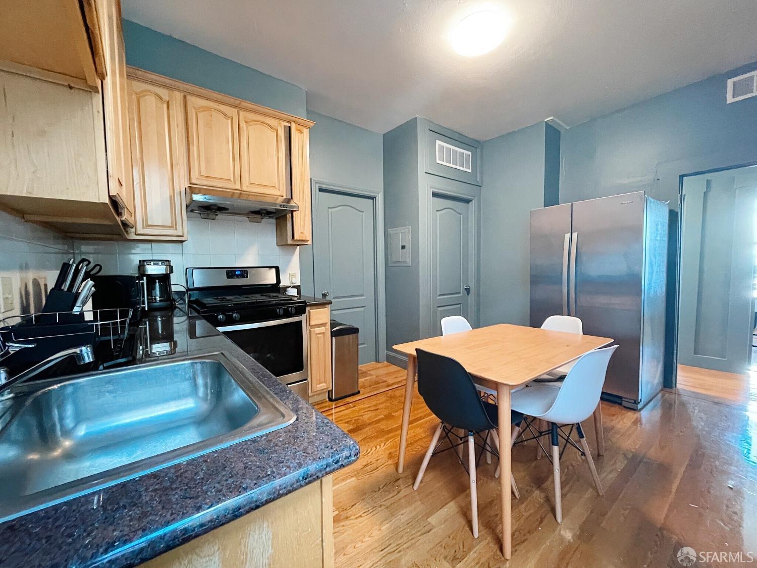 Detail Gallery Image 8 of 12 For 100 Shotwell St, San Francisco,  CA 94103 - – Beds | – Baths