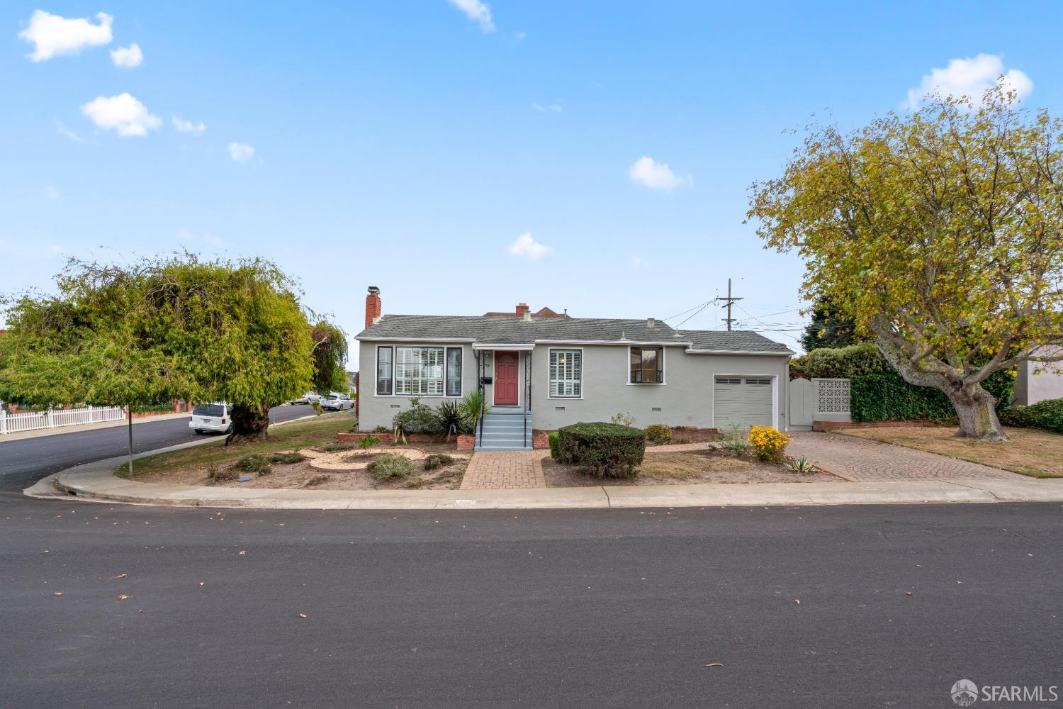 Detail Gallery Image 17 of 17 For 700 Southwood Dr, South San Francisco,  CA 94080 - 3 Beds | 1 Baths