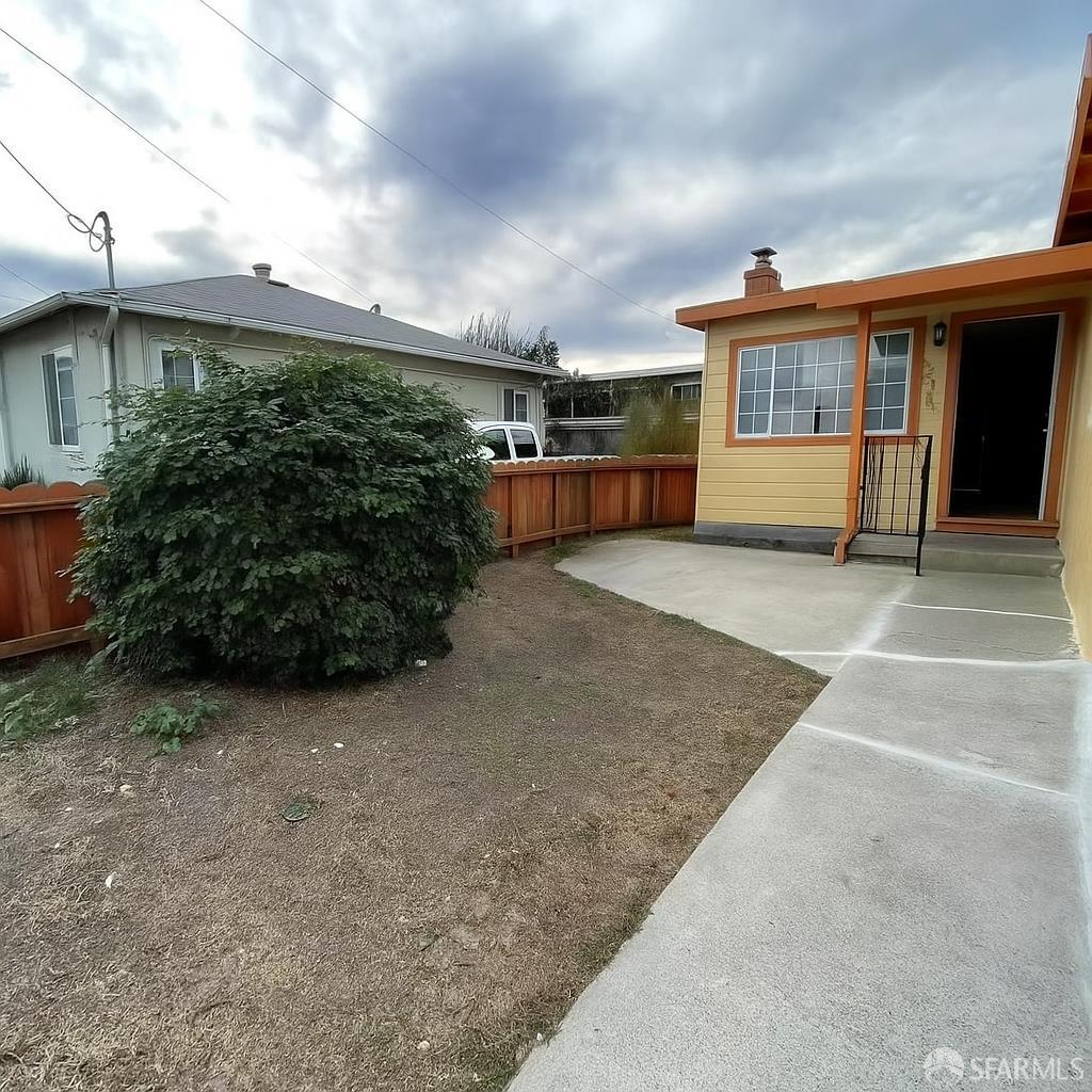 Detail Gallery Image 2 of 24 For 2857 16th St, San Pablo,  CA 94806 - 3 Beds | 2 Baths