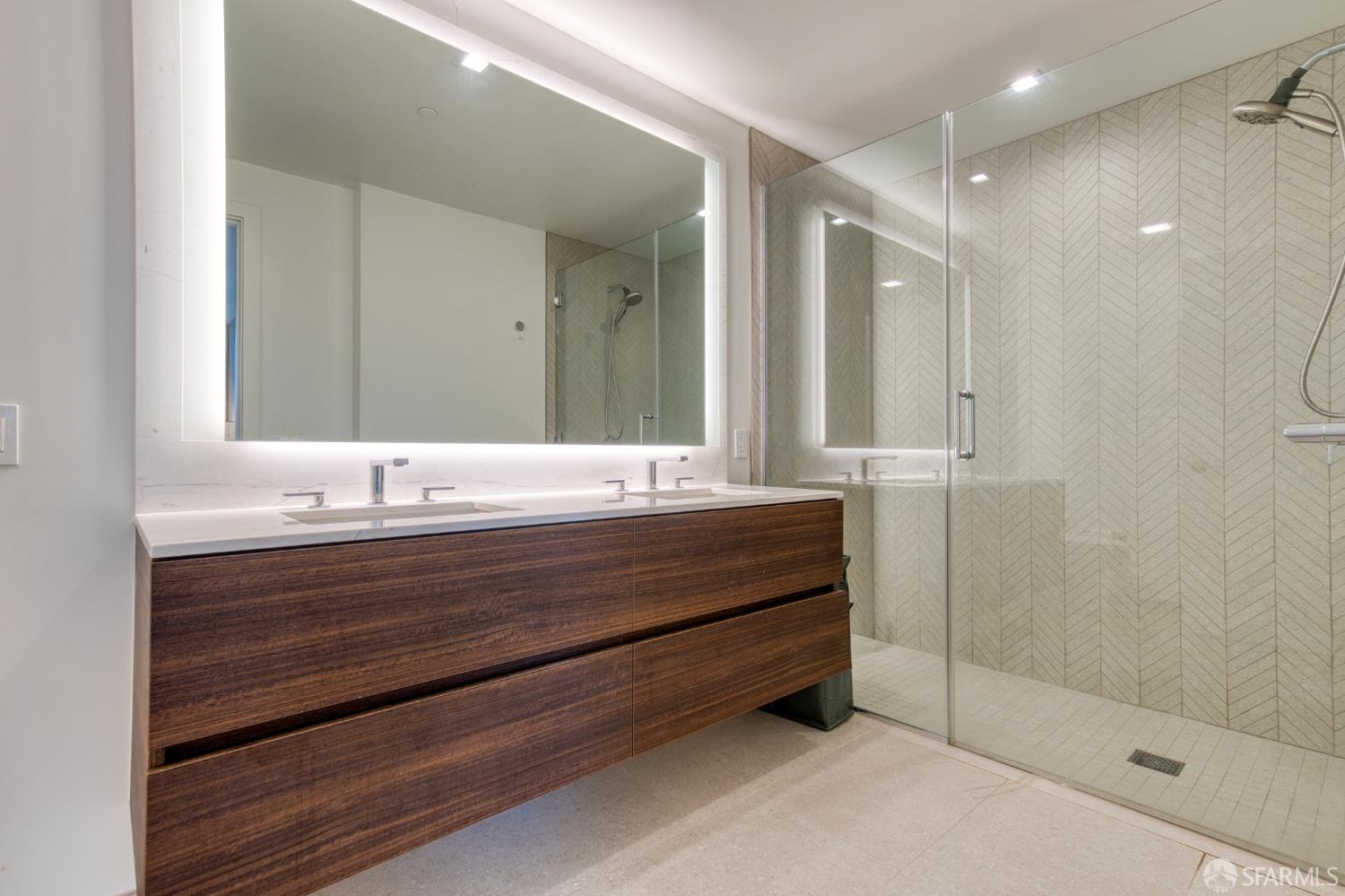 Detail Gallery Image 8 of 11 For 280 Spear St 9c,  San Francisco,  CA 94105 - 2 Beds | 2 Baths