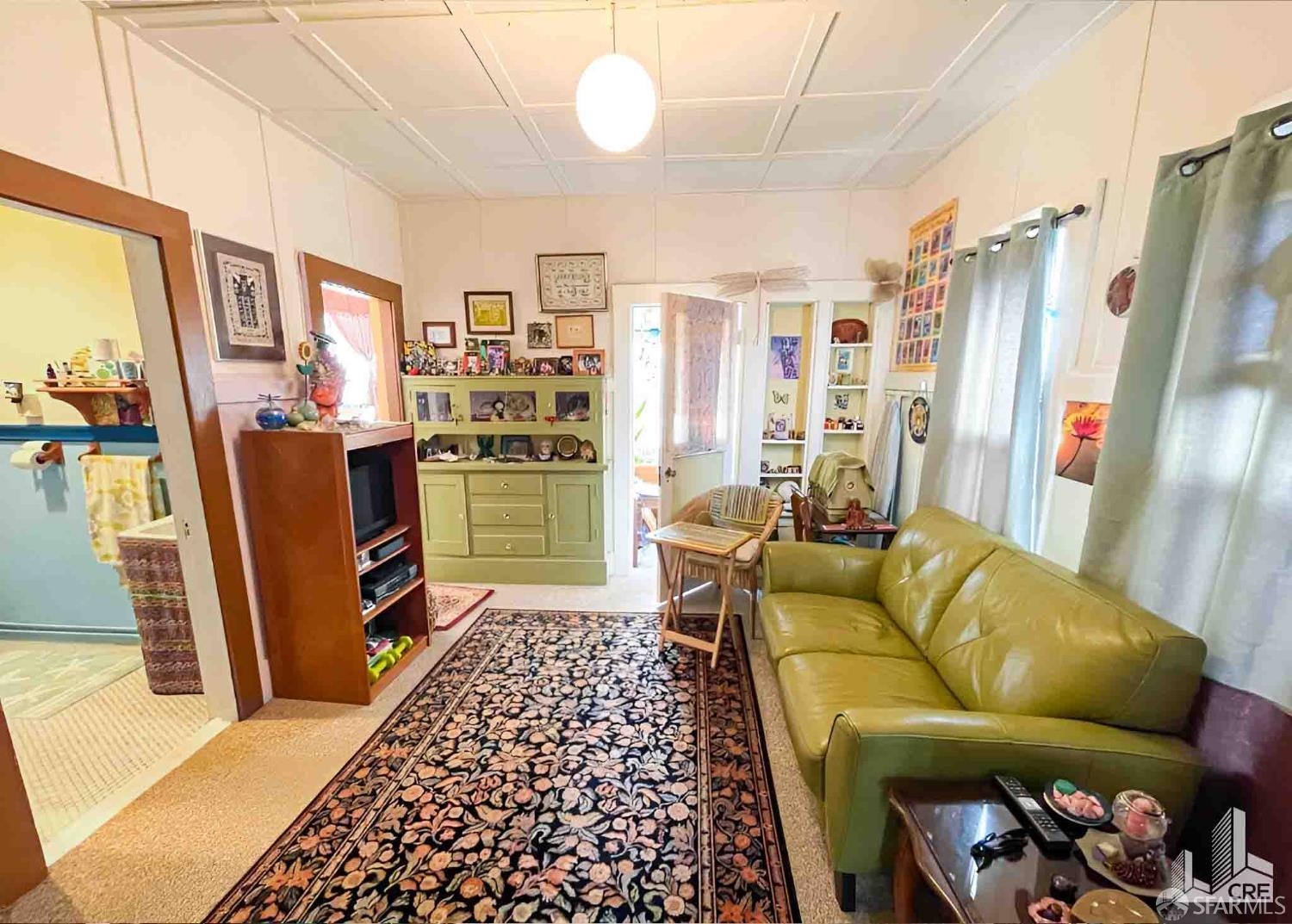 Detail Gallery Image 3 of 9 For 1364 47th Ave, San Francisco,  CA 94122 - – Beds | – Baths