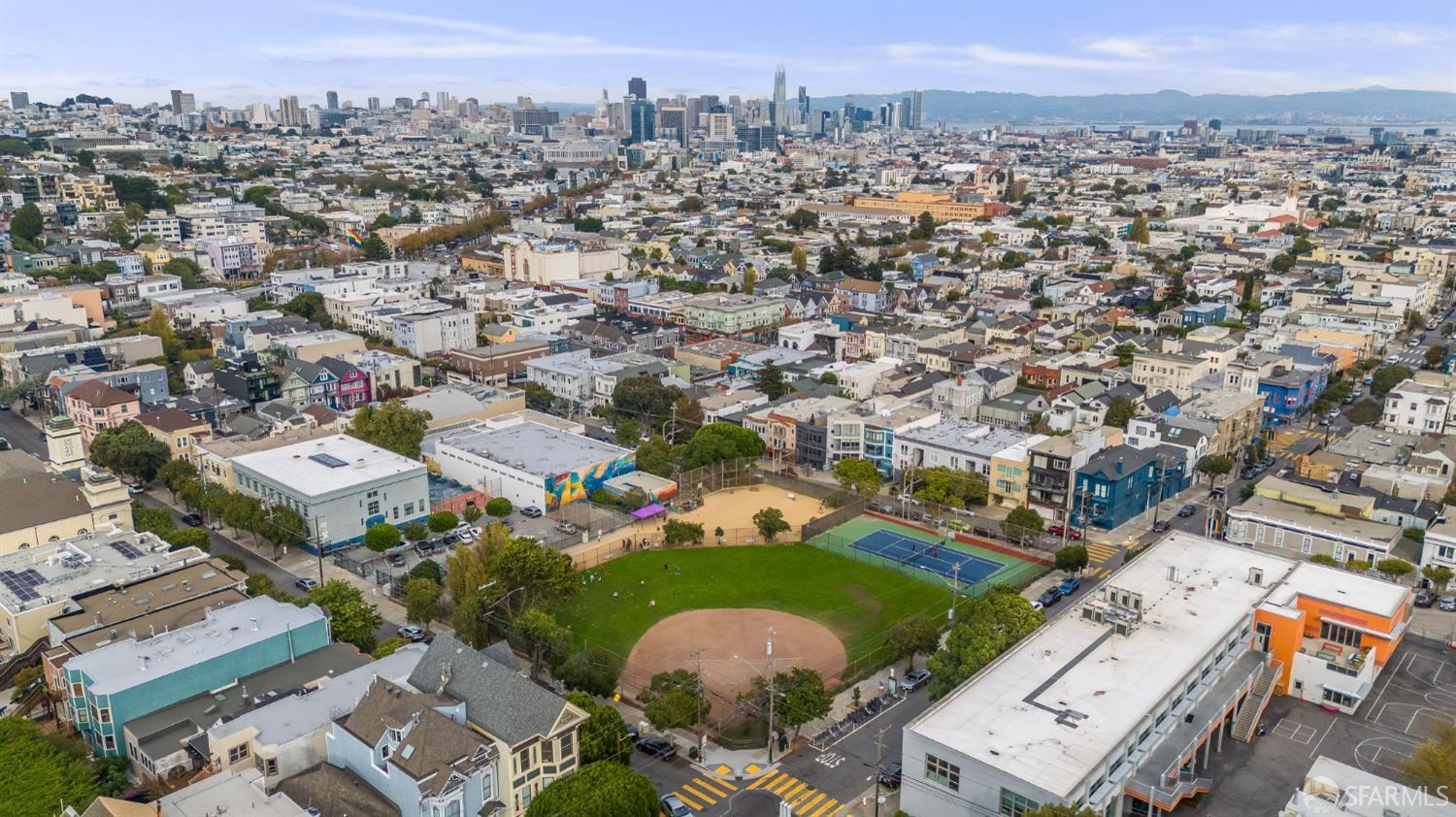 Detail Gallery Image 43 of 57 For 161 Collingwood St, San Francisco,  CA 94114 - 3 Beds | 3 Baths